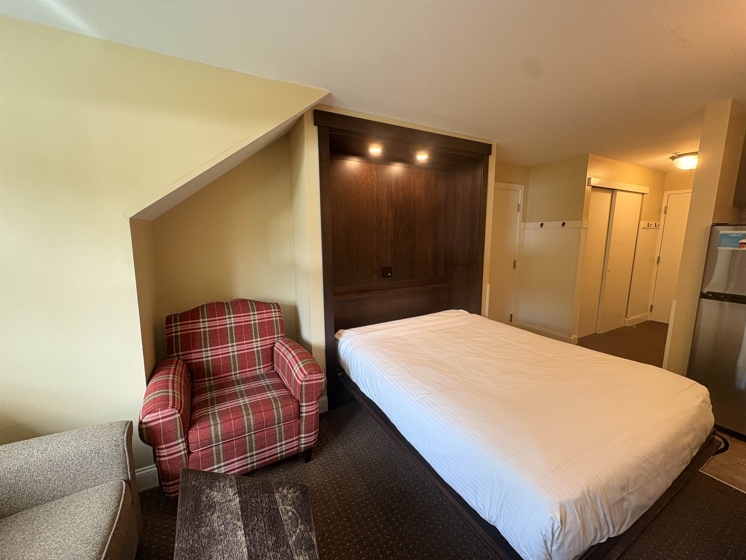 341/43 Qtr.3,89 Grand Summit Way