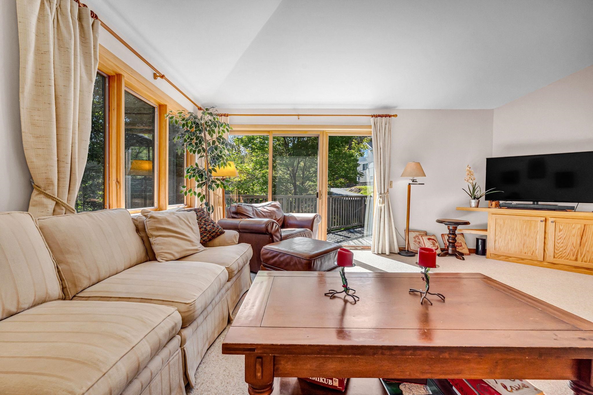 33 Carinthia Road