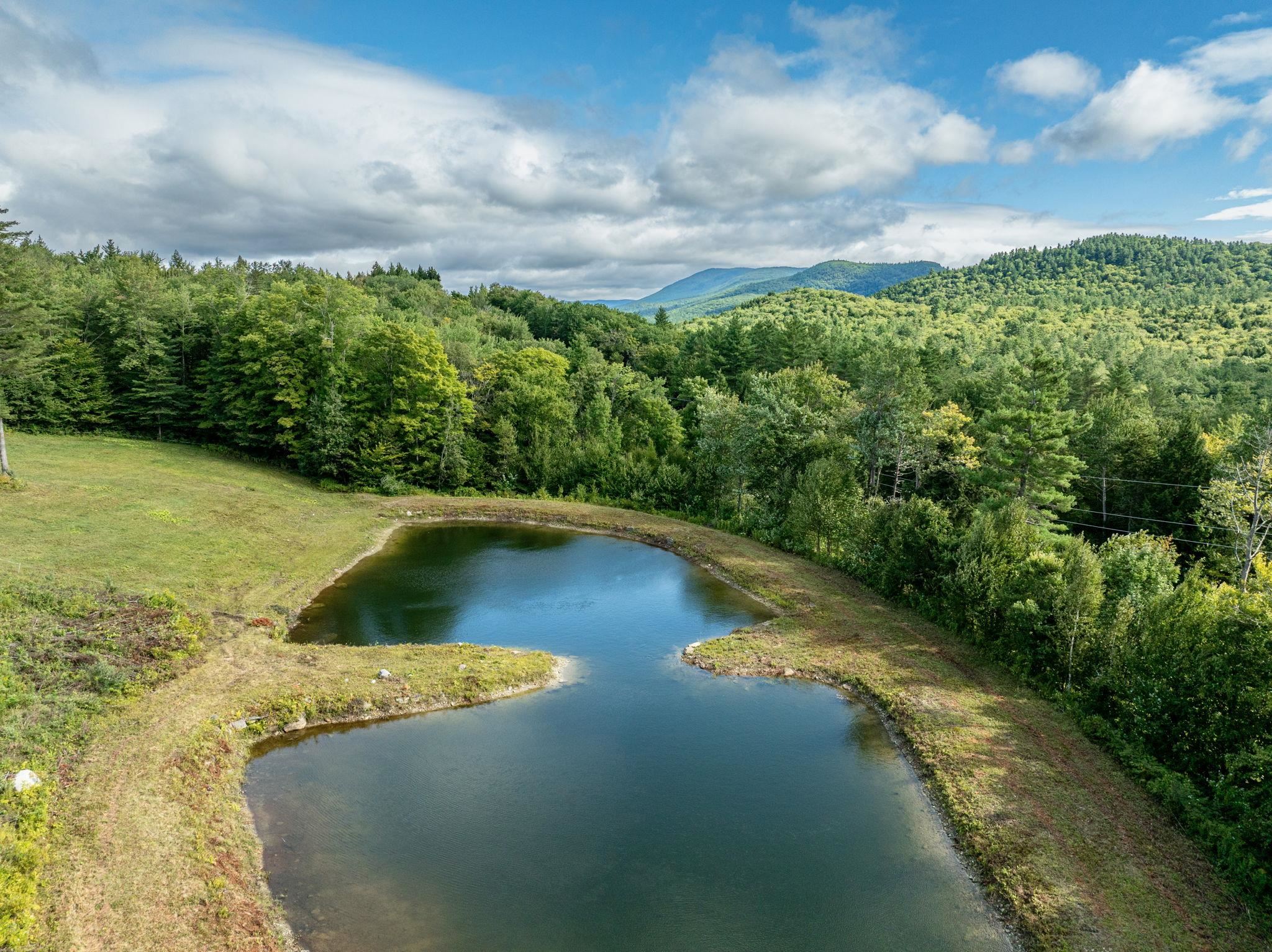 00 West Hill Road South