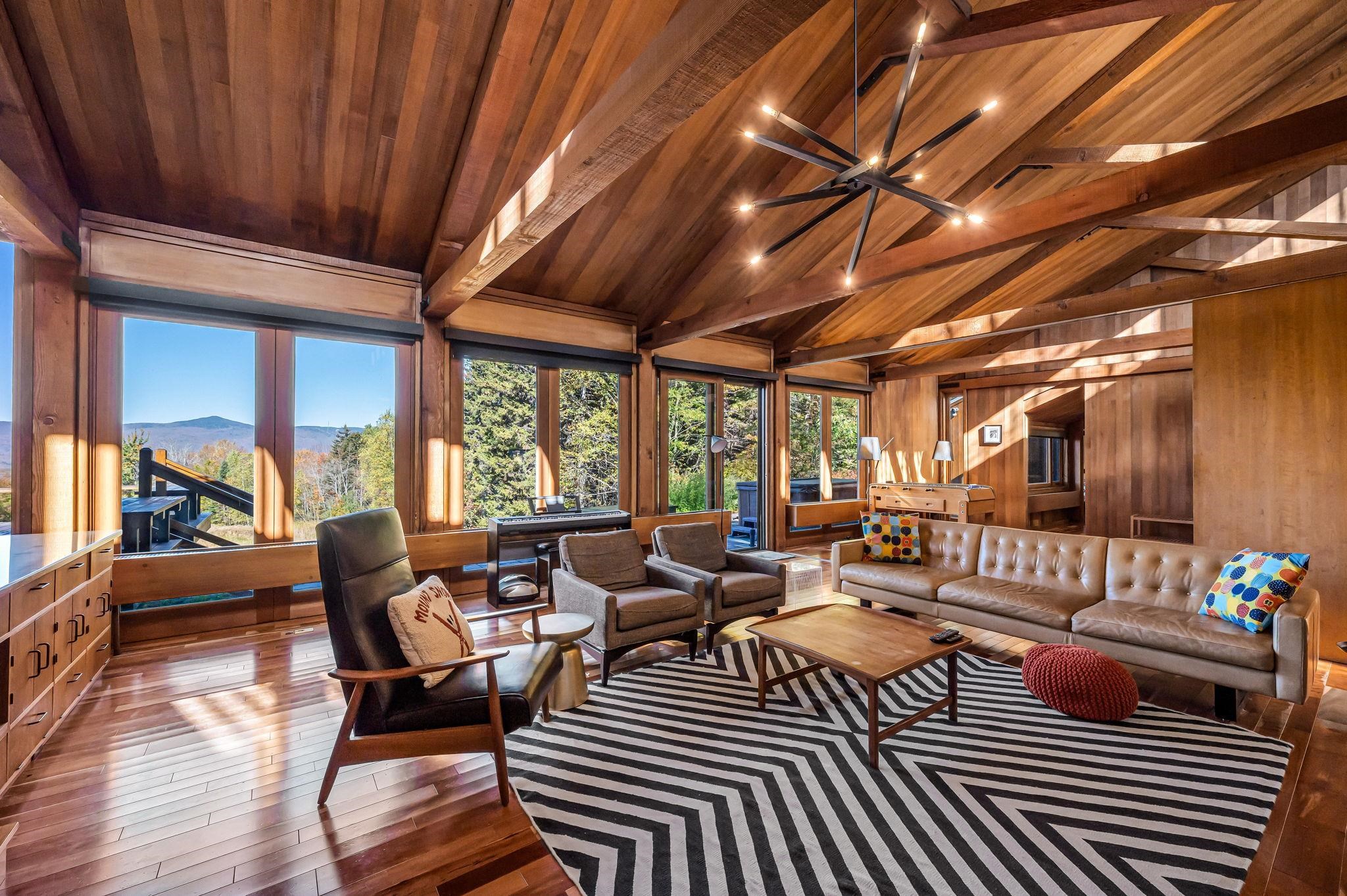 400 Stowe Hill