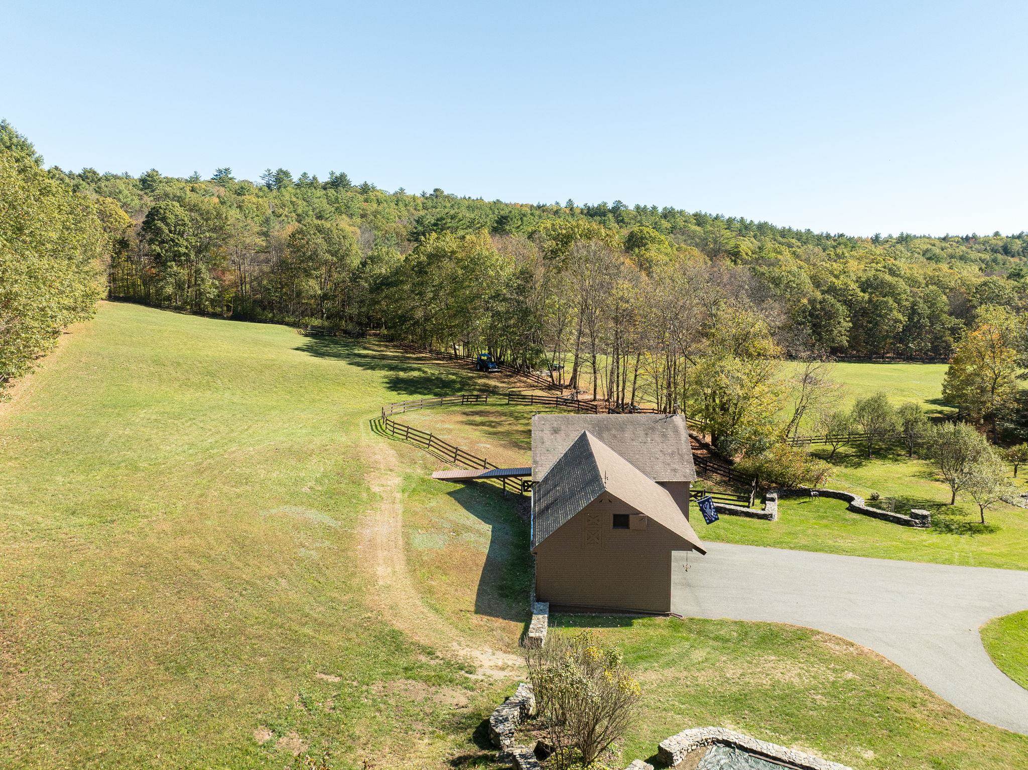 60 Spencer Hollow Road