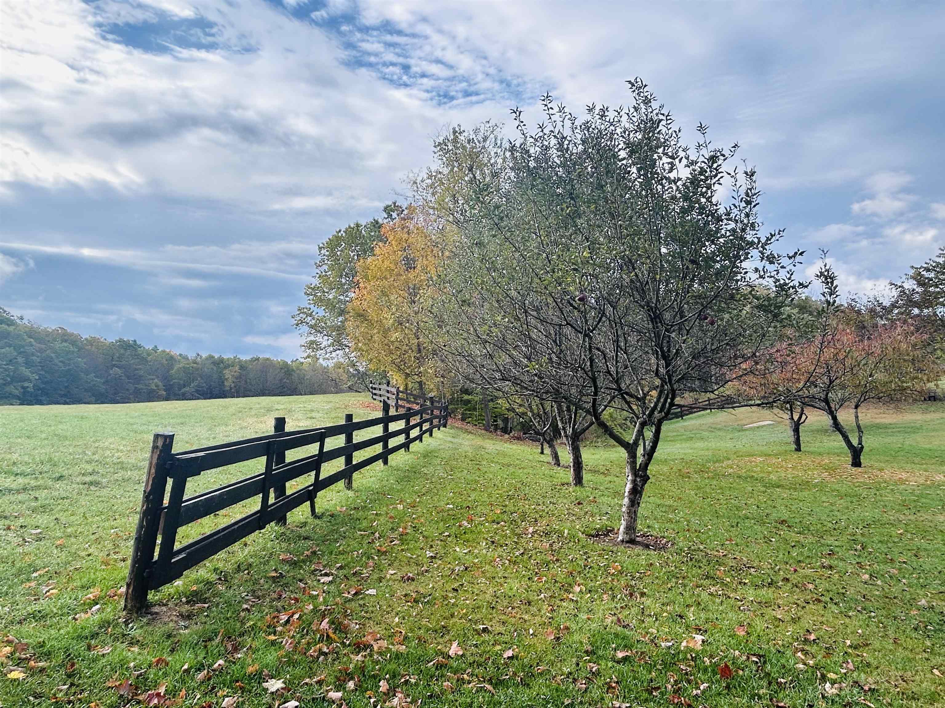 60 Spencer Hollow Road