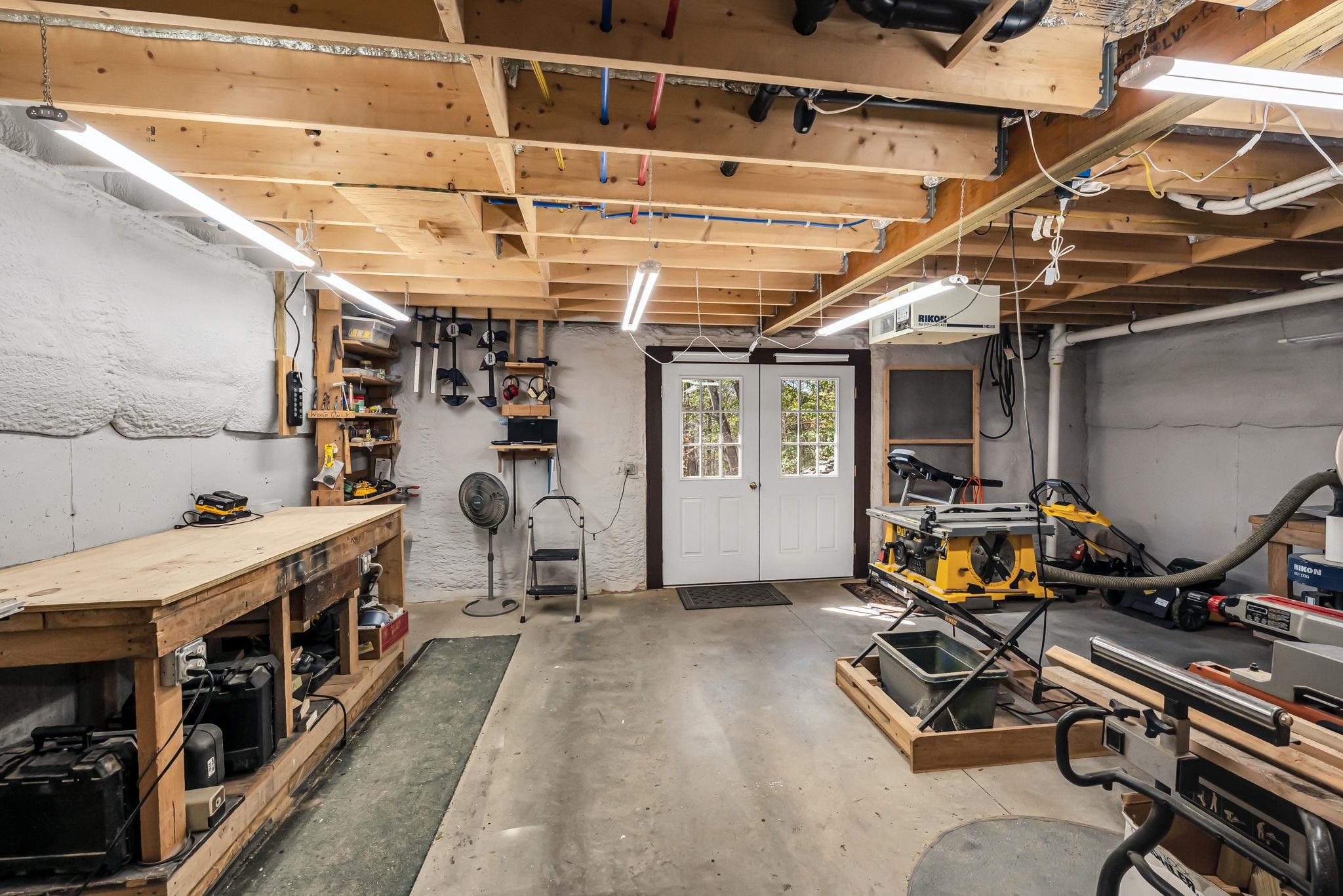 60 Spencer Hollow Road