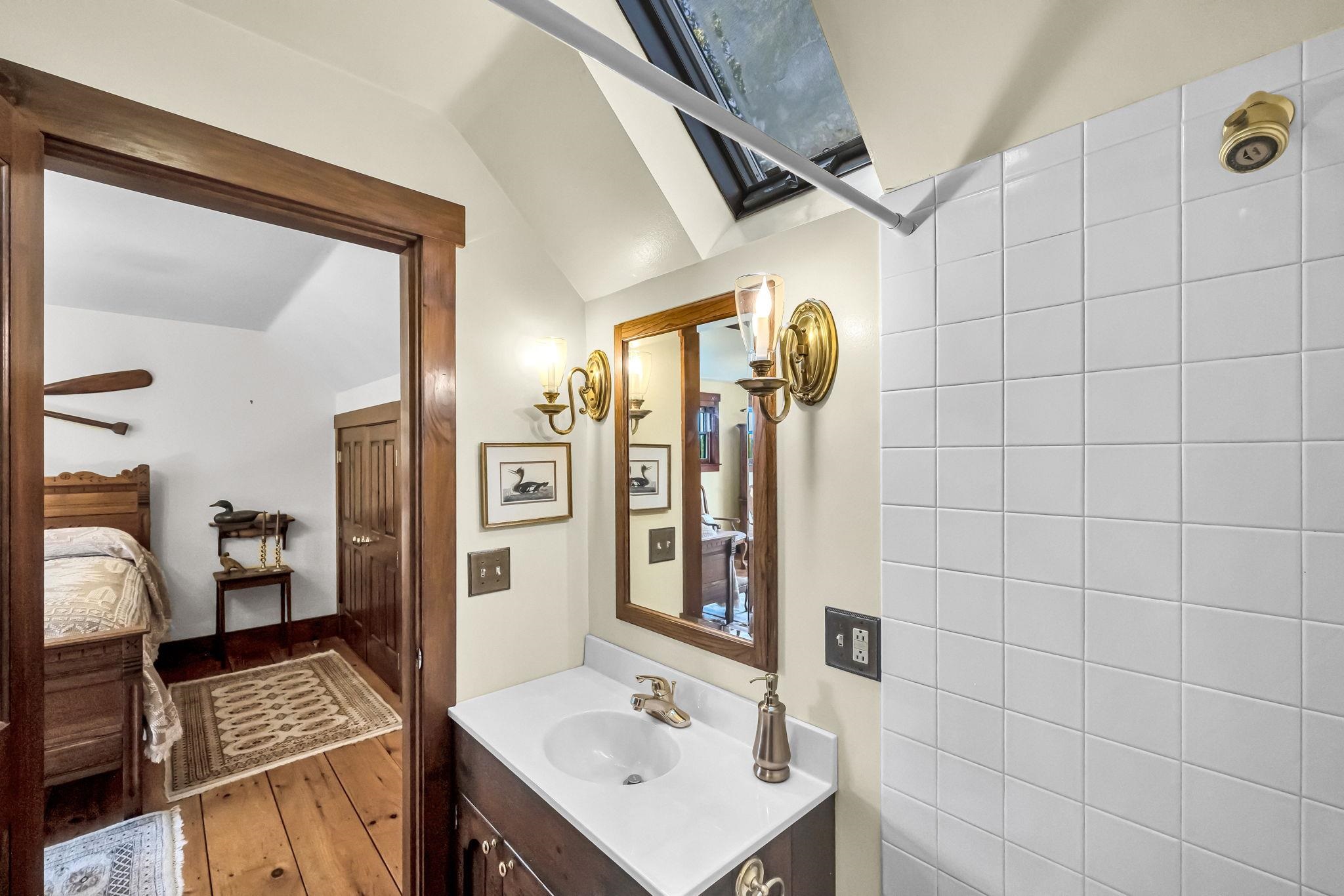 60 Spencer Hollow Road