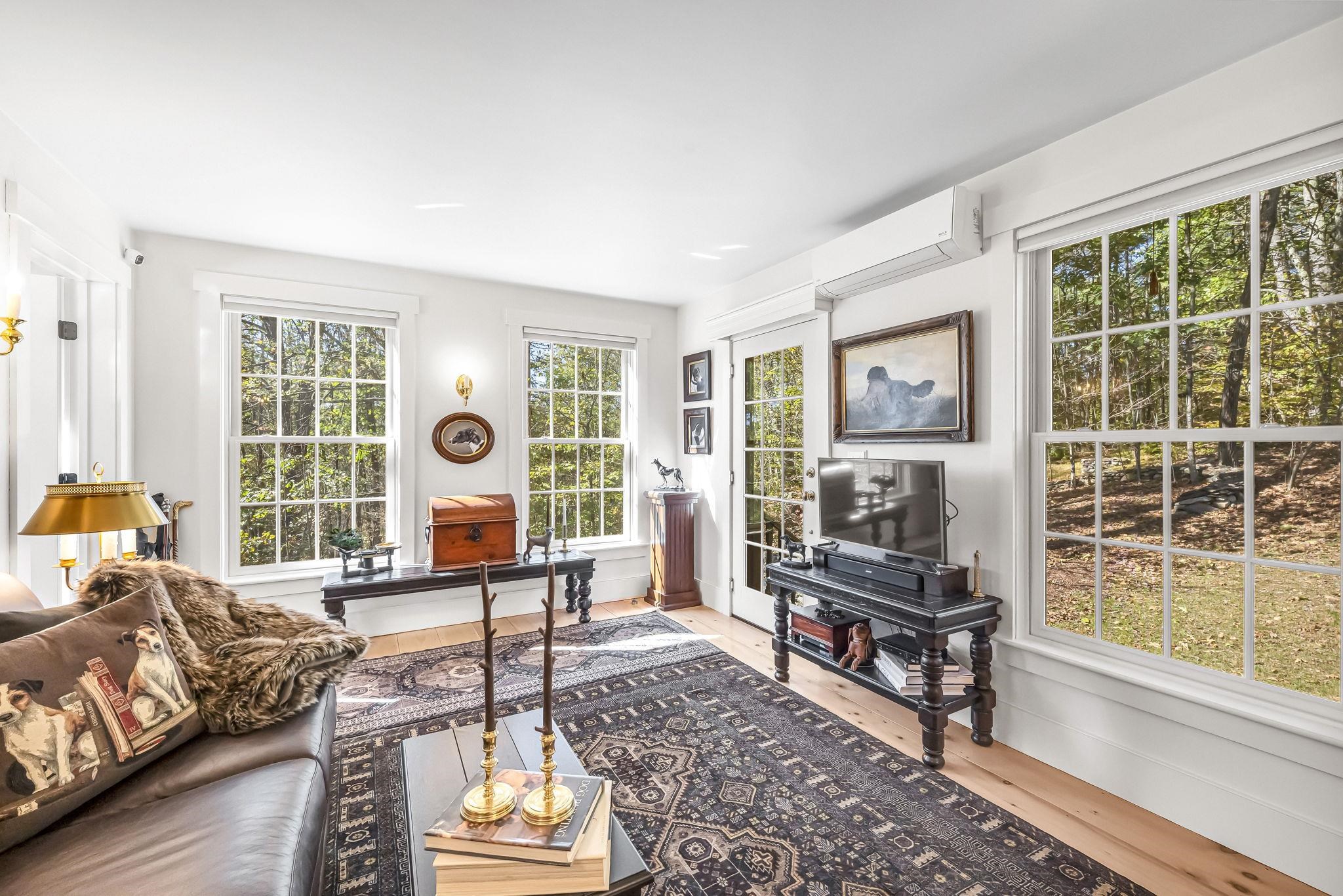 60 Spencer Hollow Road