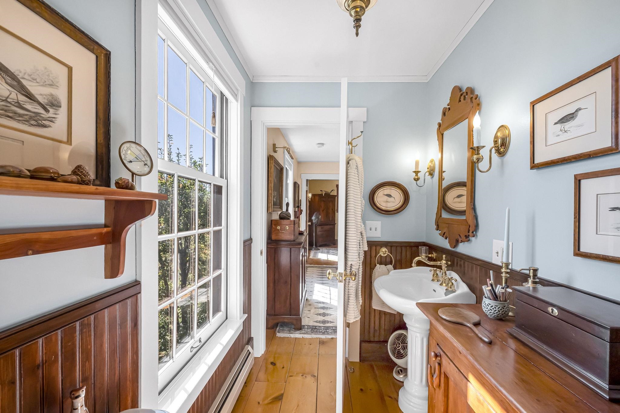 60 Spencer Hollow Road