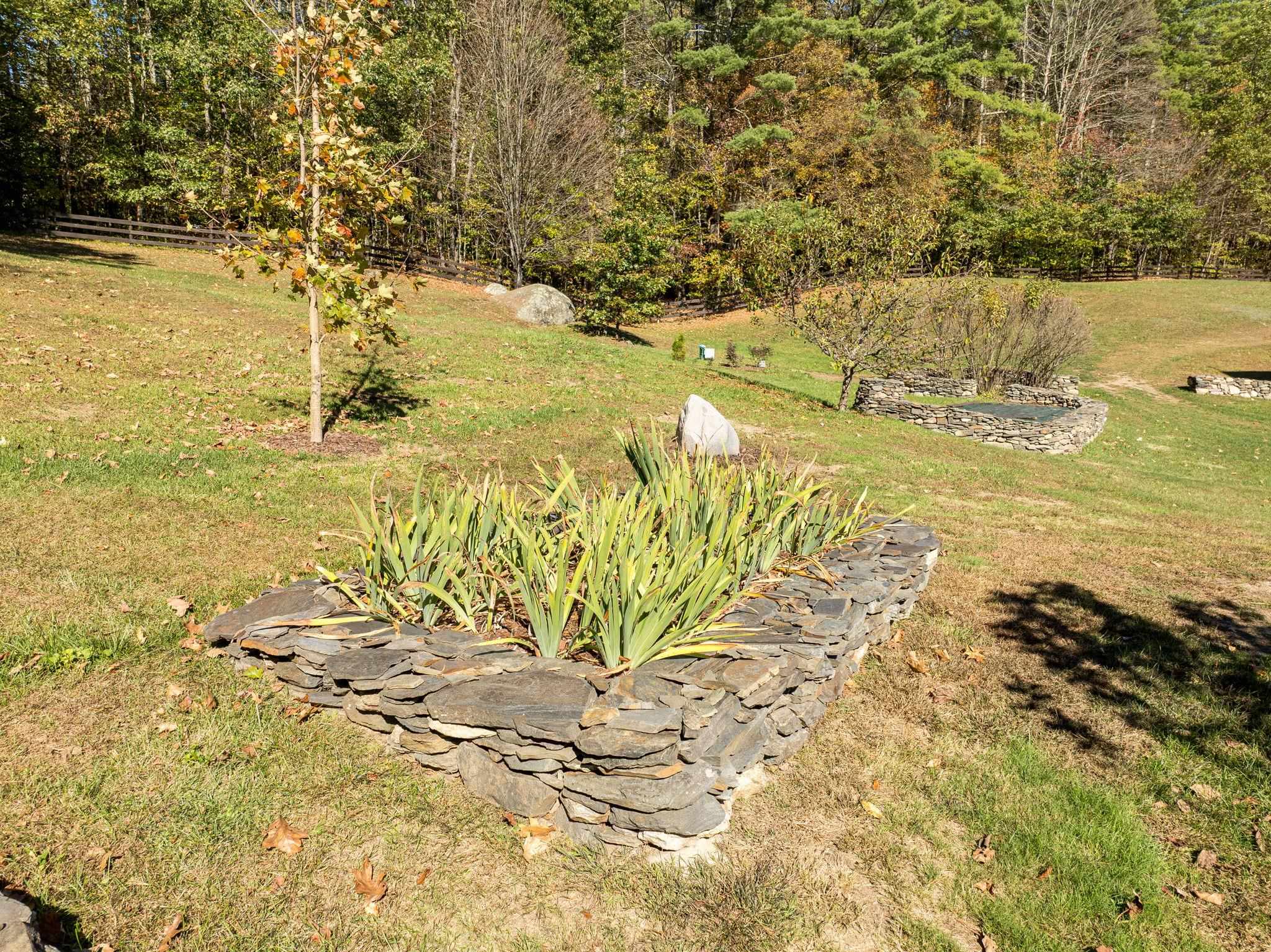 60 Spencer Hollow Road