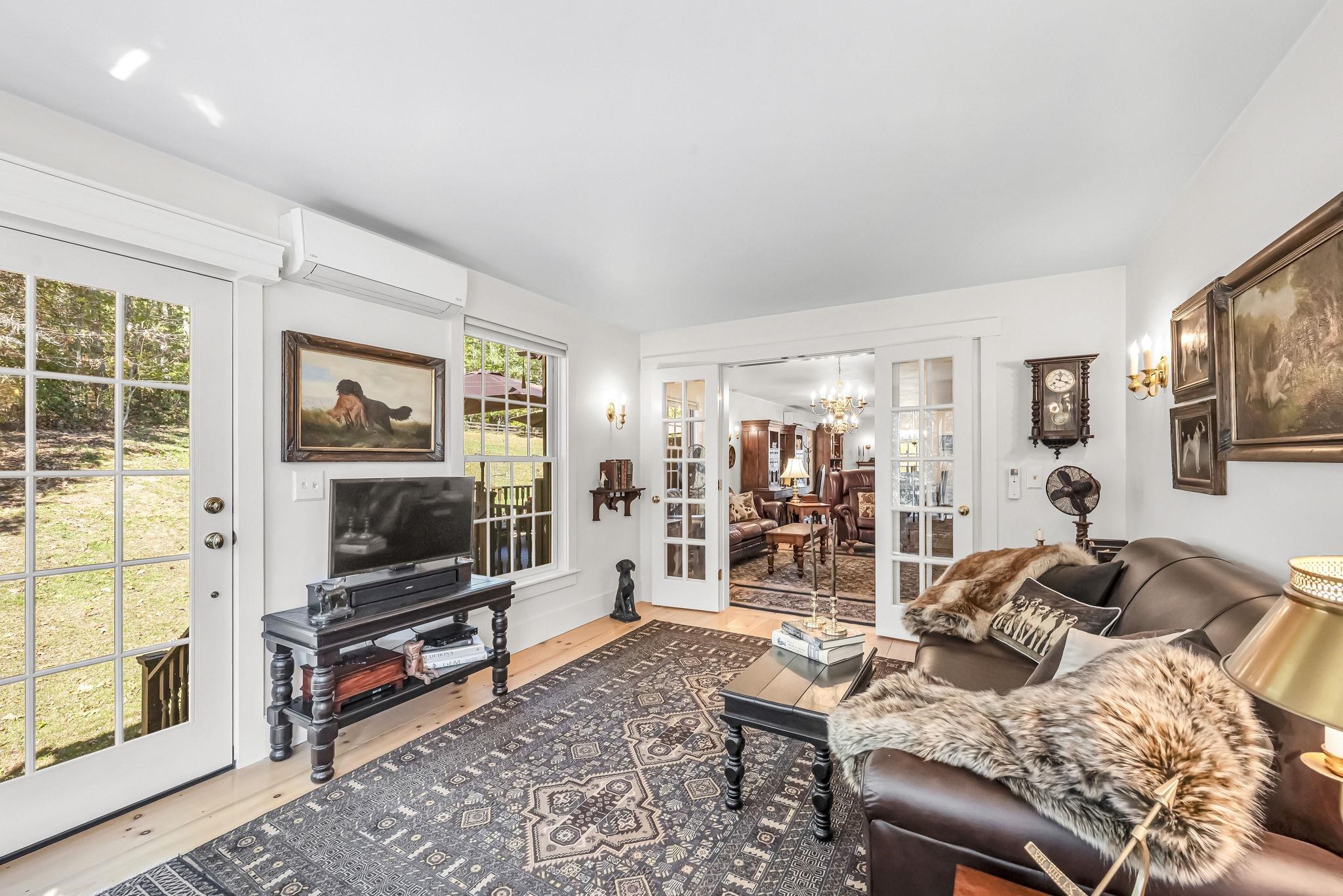 60 Spencer Hollow Road