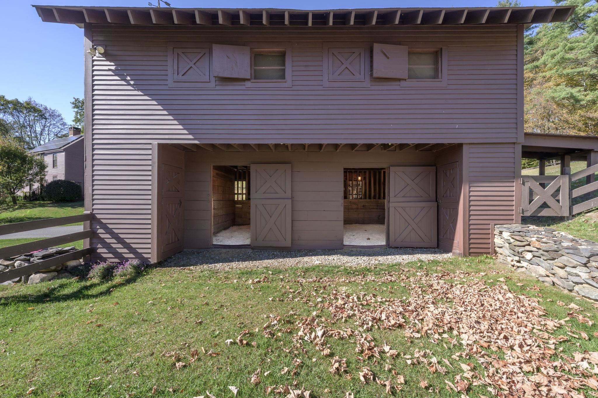 60 Spencer Hollow Road