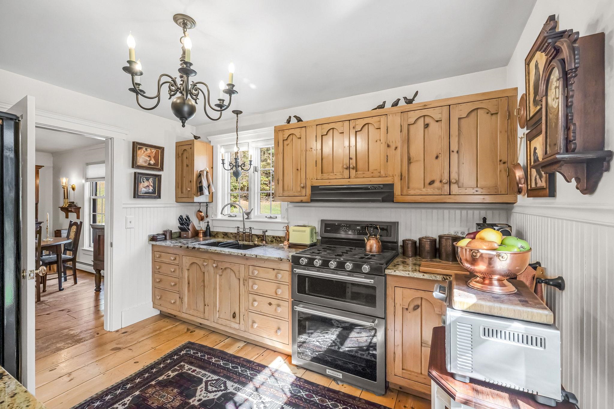 60 Spencer Hollow Road