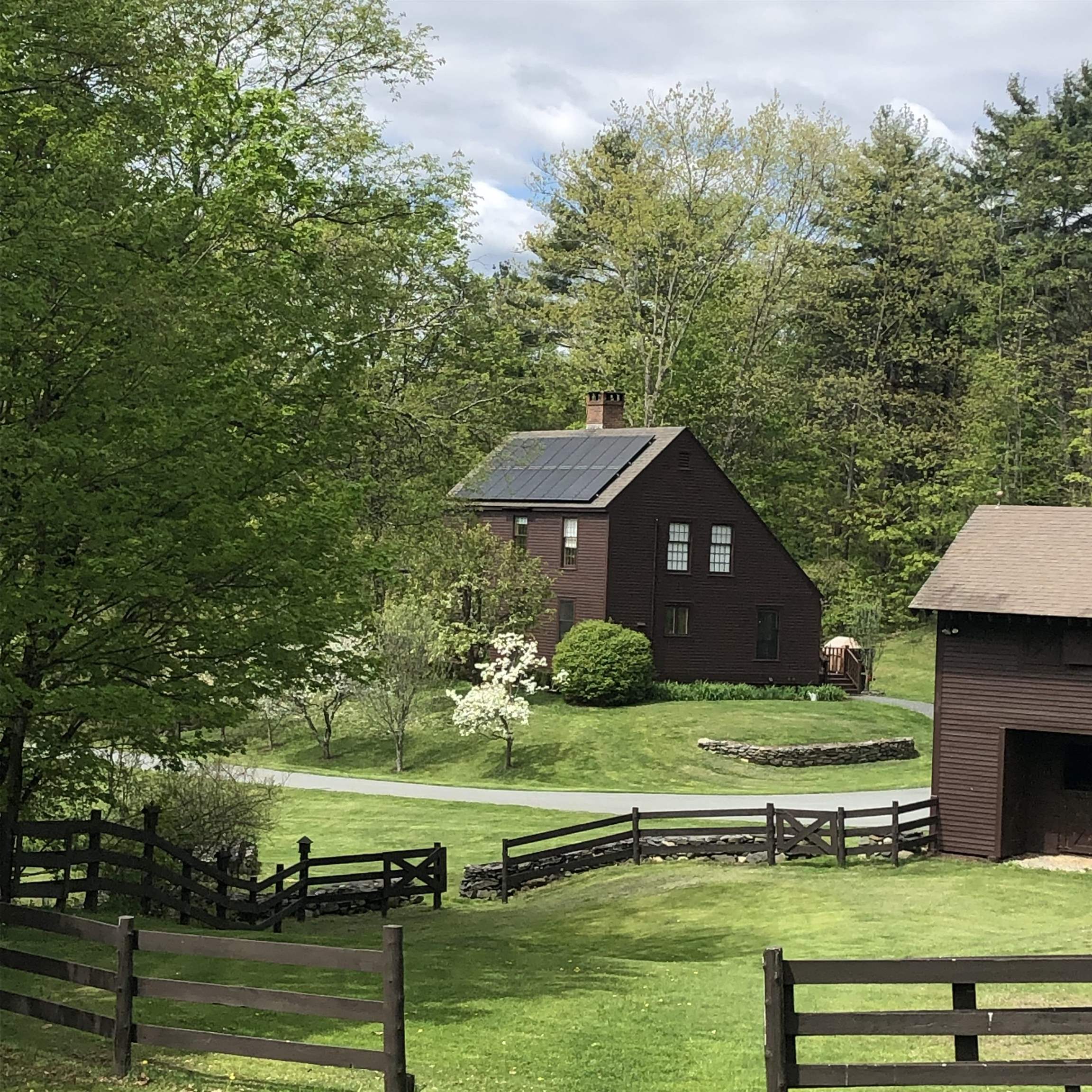 60 Spencer Hollow Road