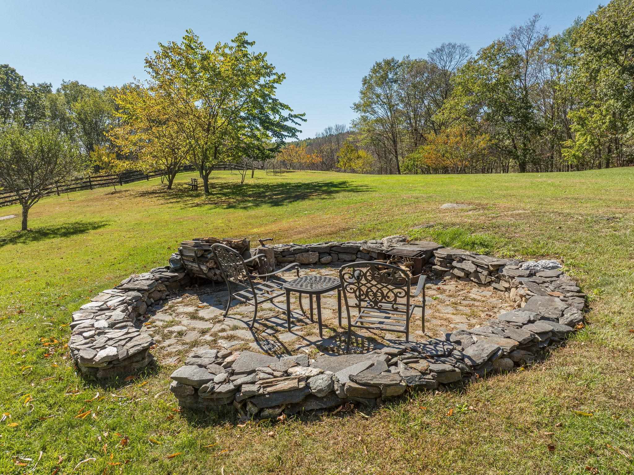 60 Spencer Hollow Road