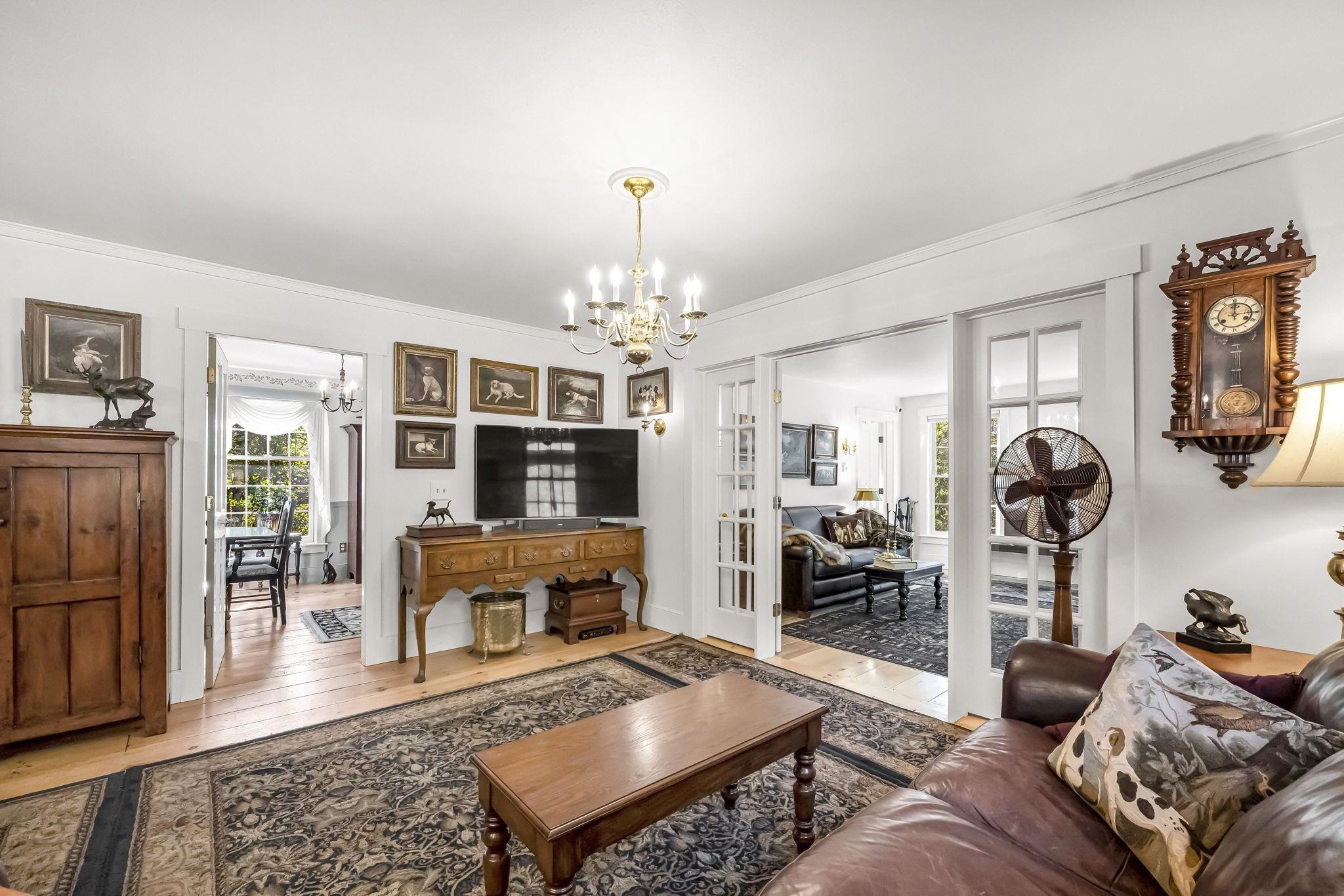 60 Spencer Hollow Road