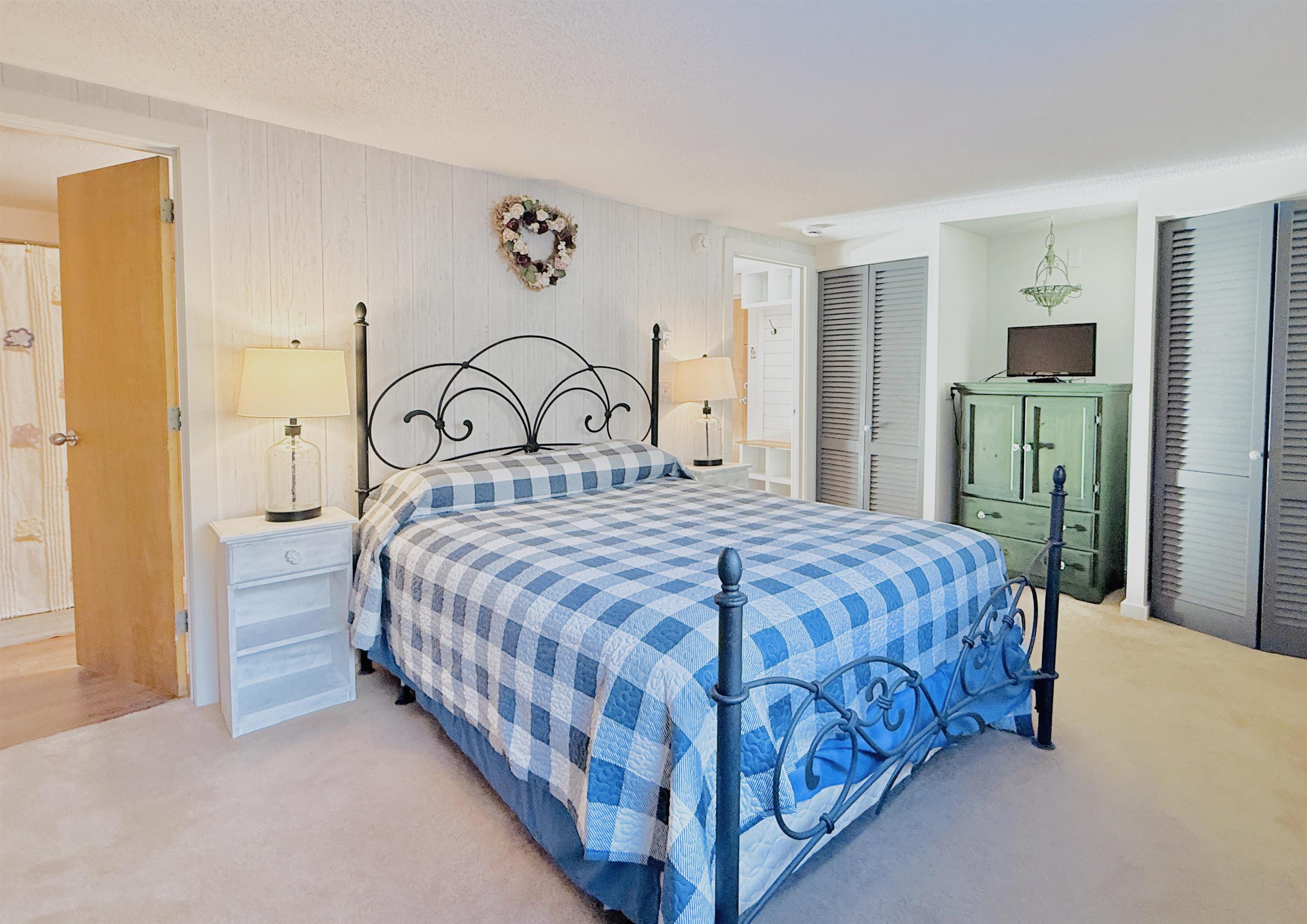 337 Handle Road Unit: Pines K