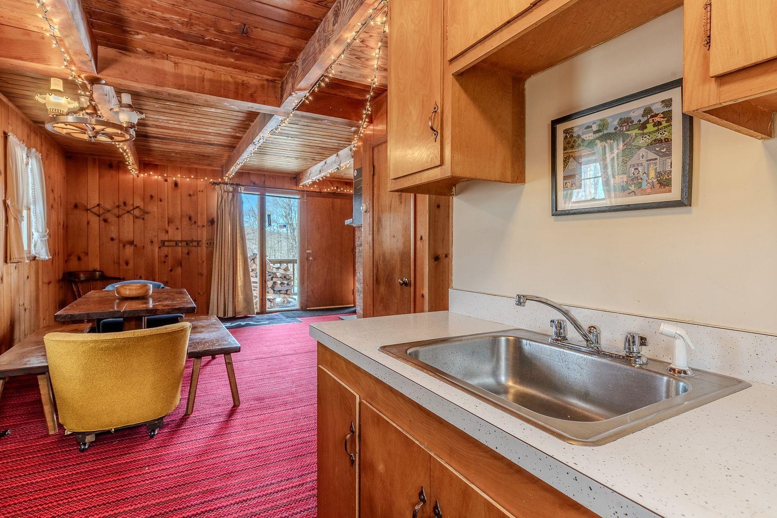 8 Winhall Woods Road