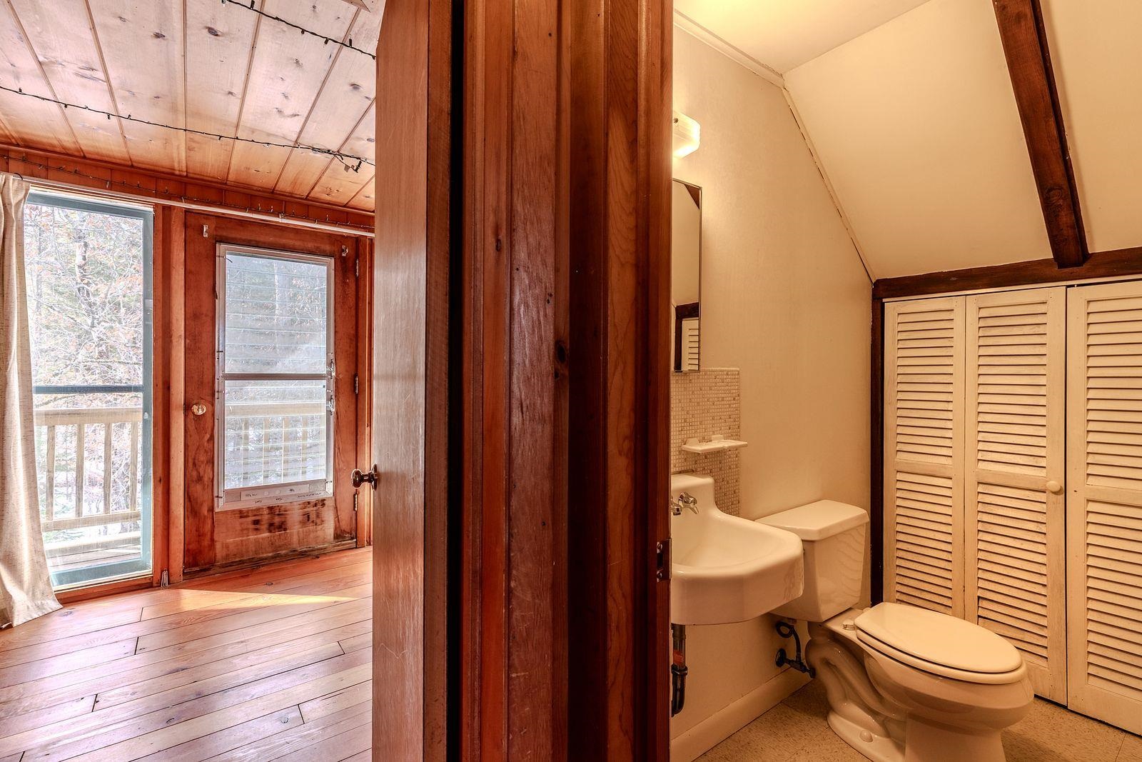 8 Winhall Woods Road