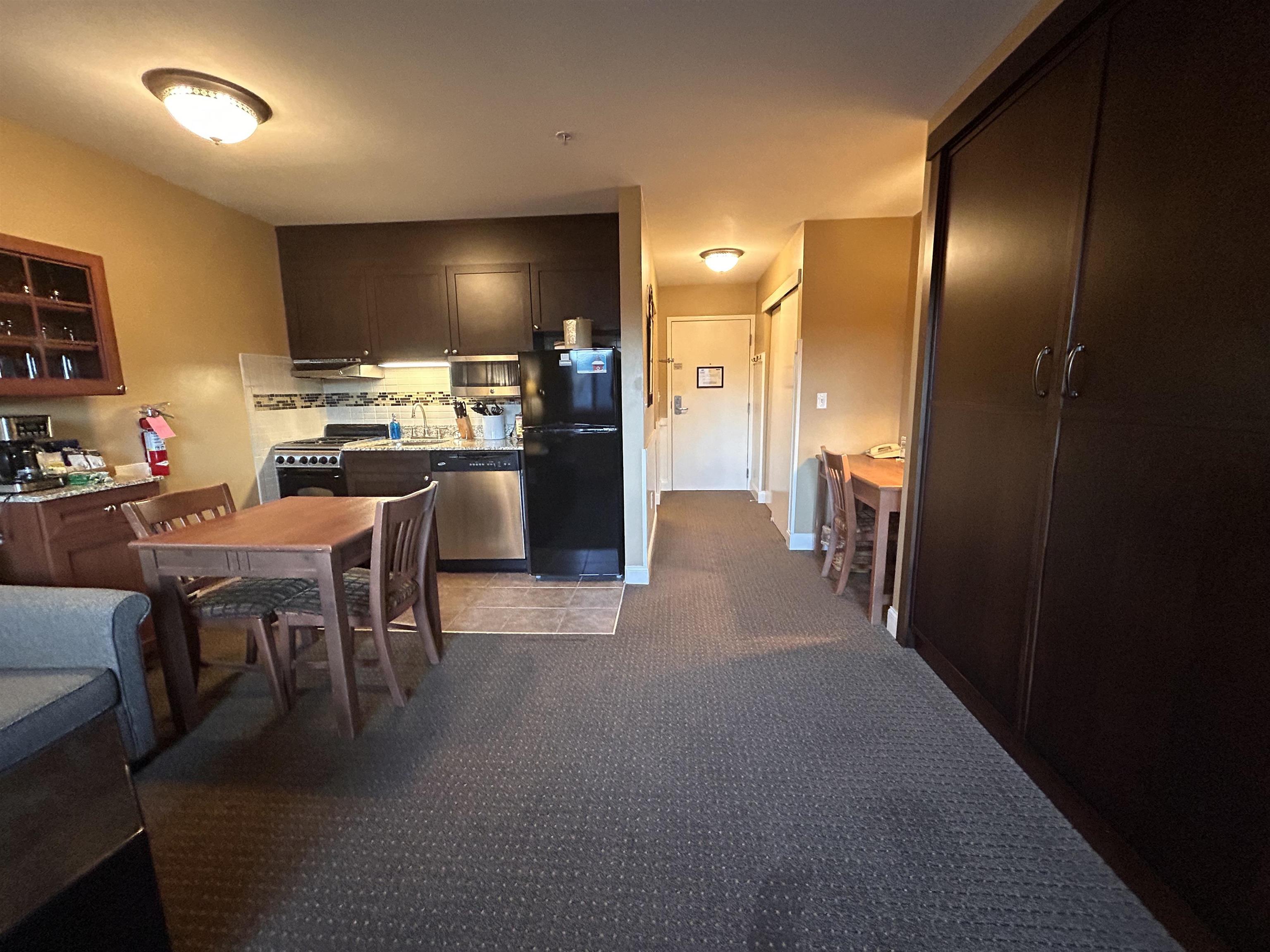 218 Qtr.2 89 Grand Summit Way