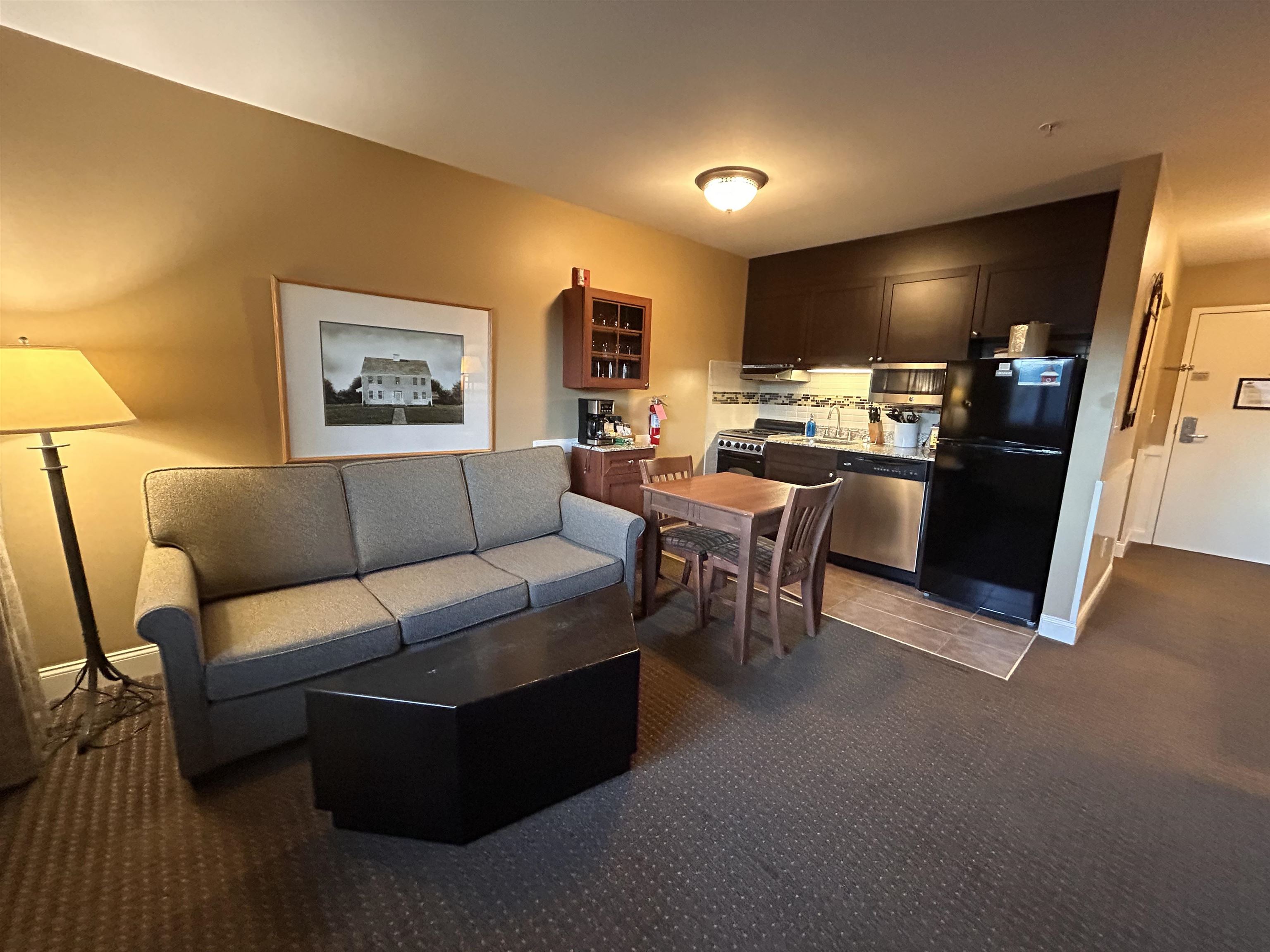 218 Qtr.2 89 Grand Summit Way