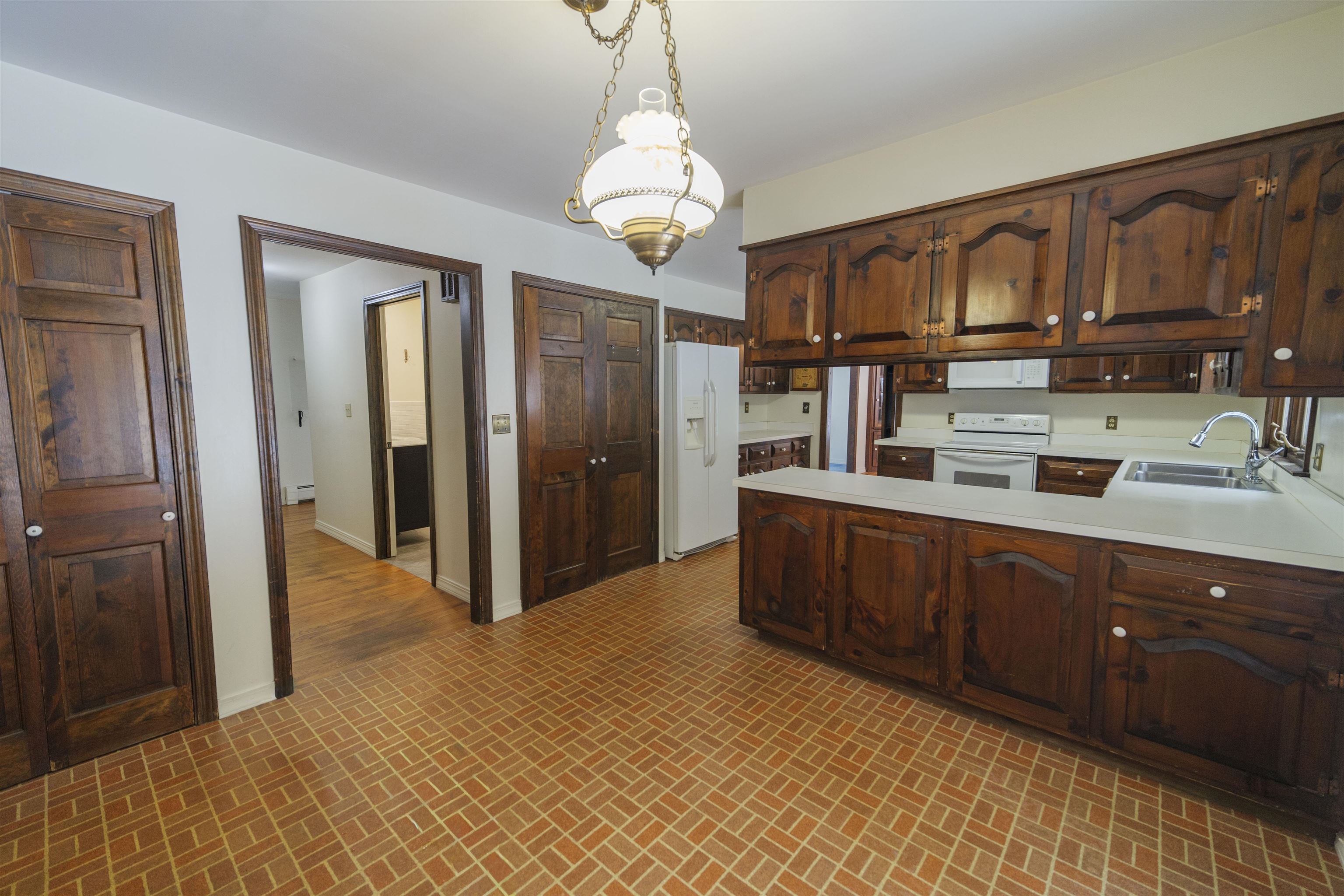 198 Hillcrest Terrace