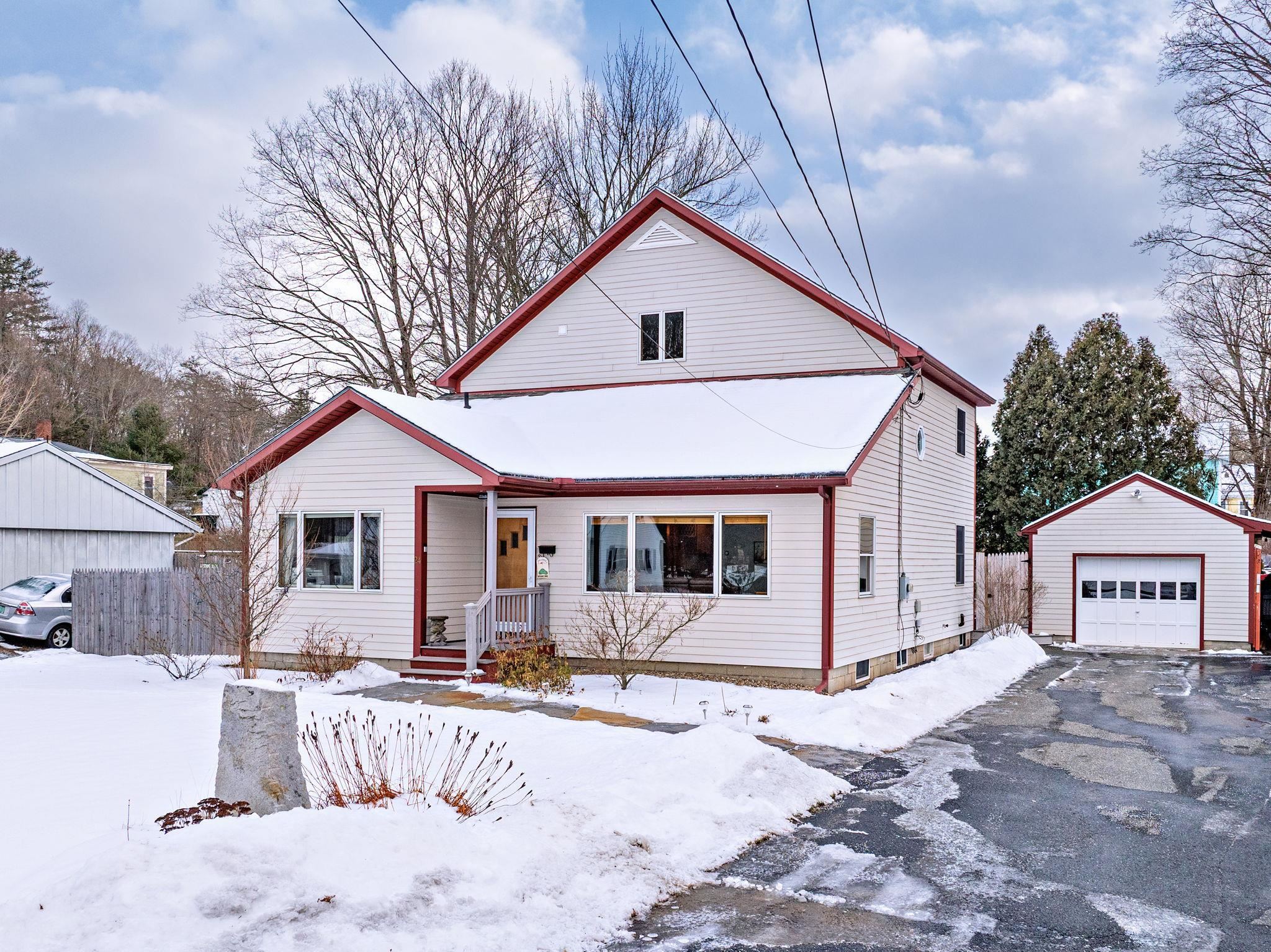 24 Laurel Street