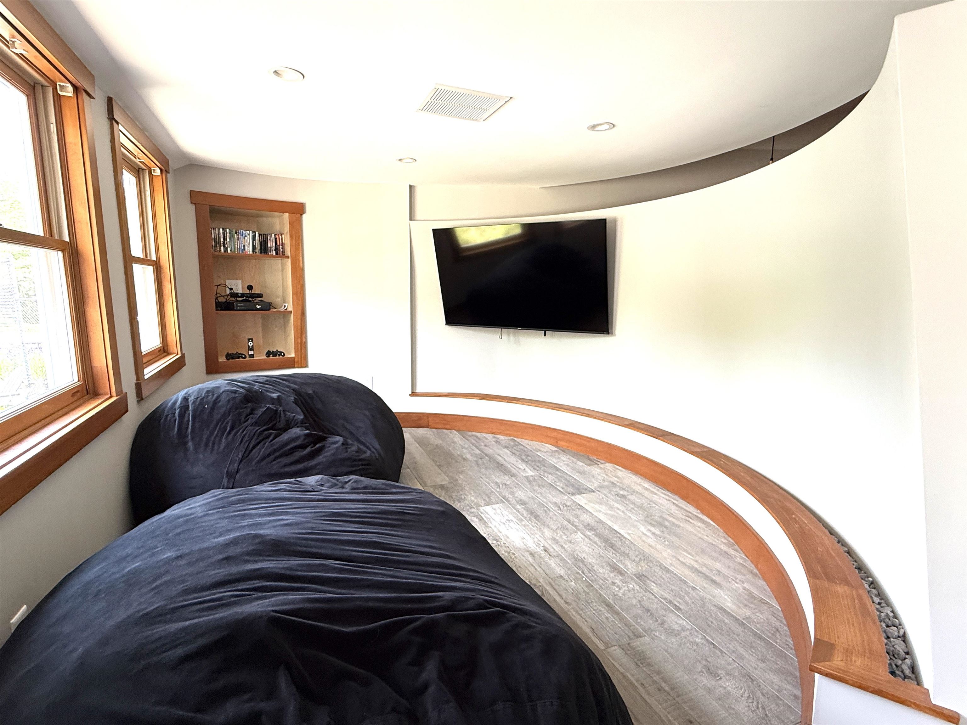 49D Greenspring Road