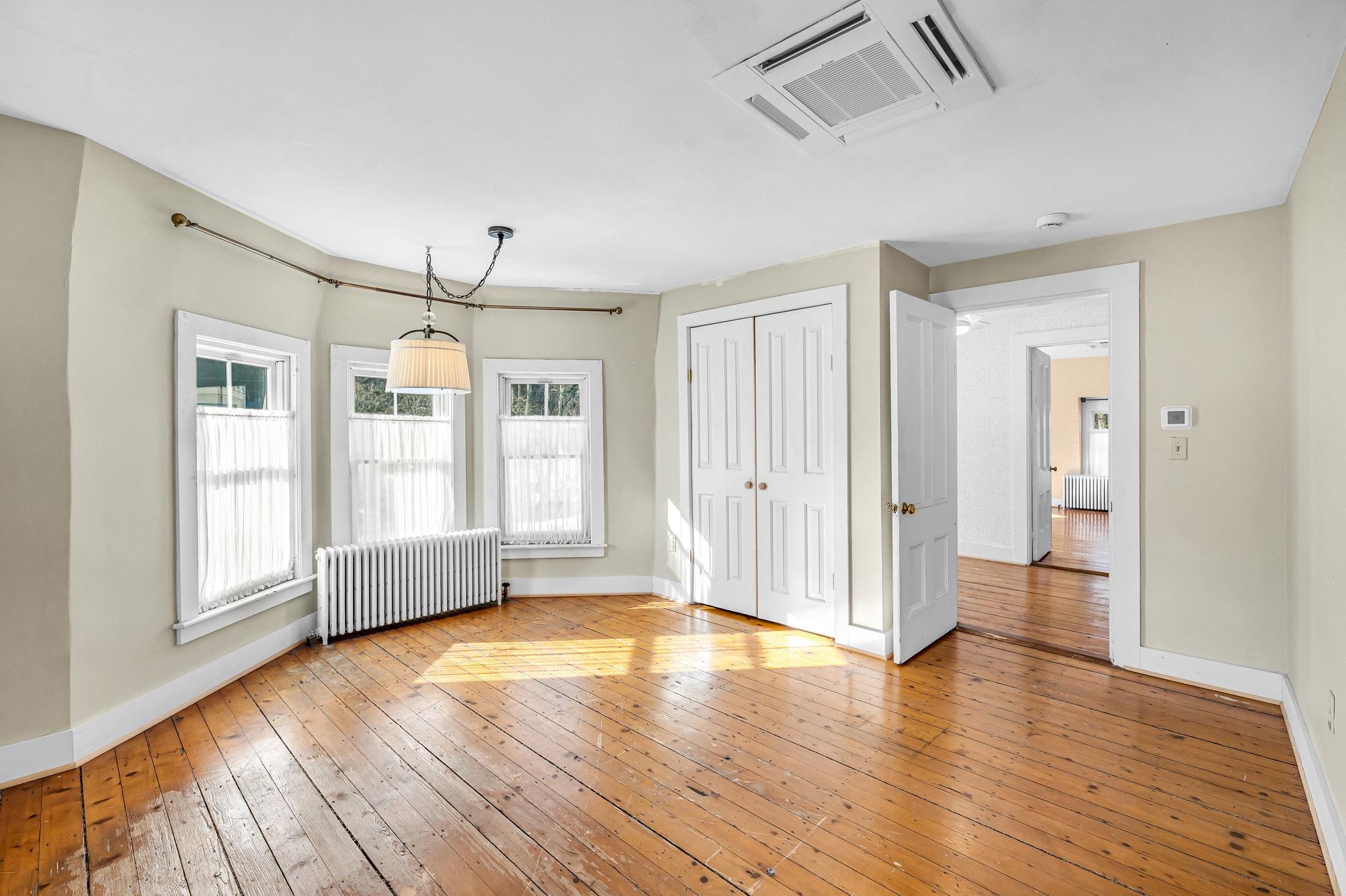 106 Main Street Unit: 5