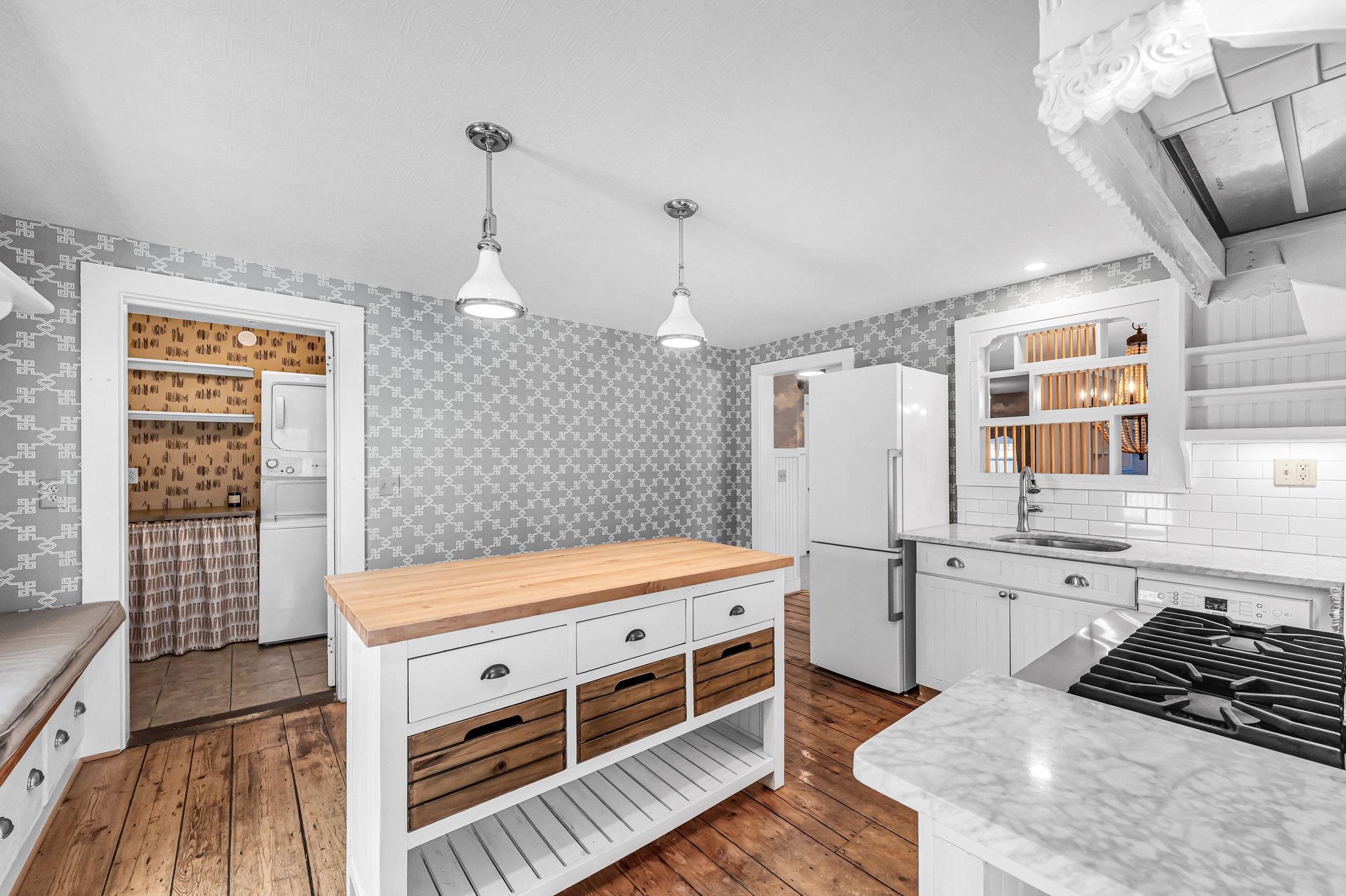 106 Main Street Unit: 5