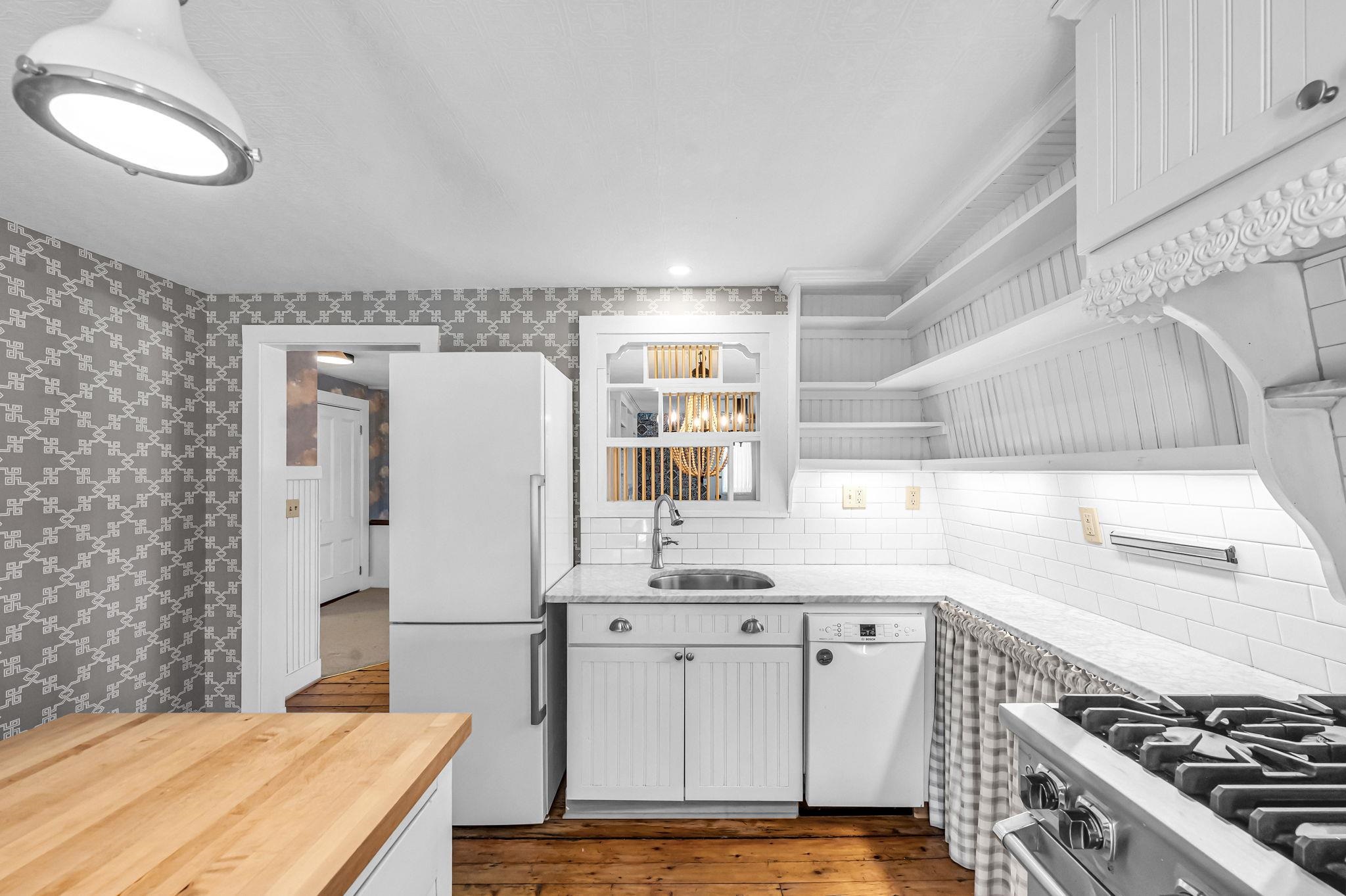 106 Main Street Unit: 5