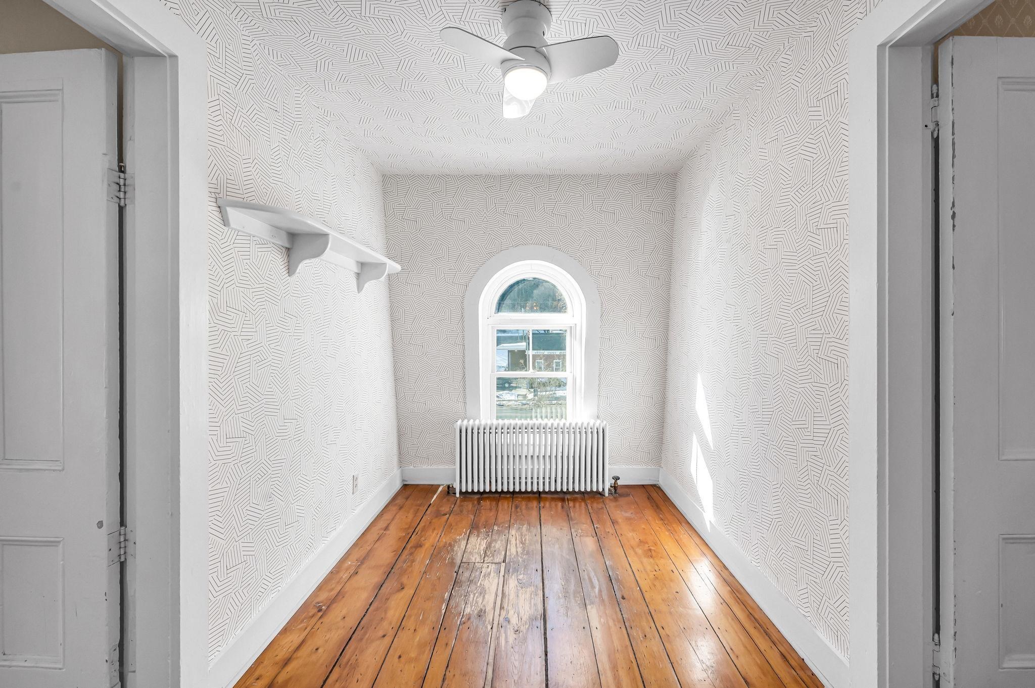 106 Main Street Unit: 5