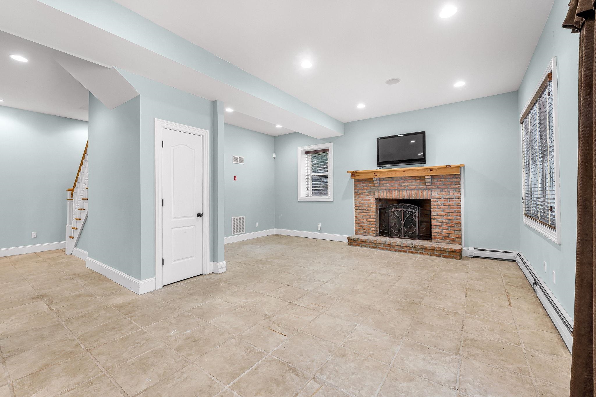 556 Saw Mill Road