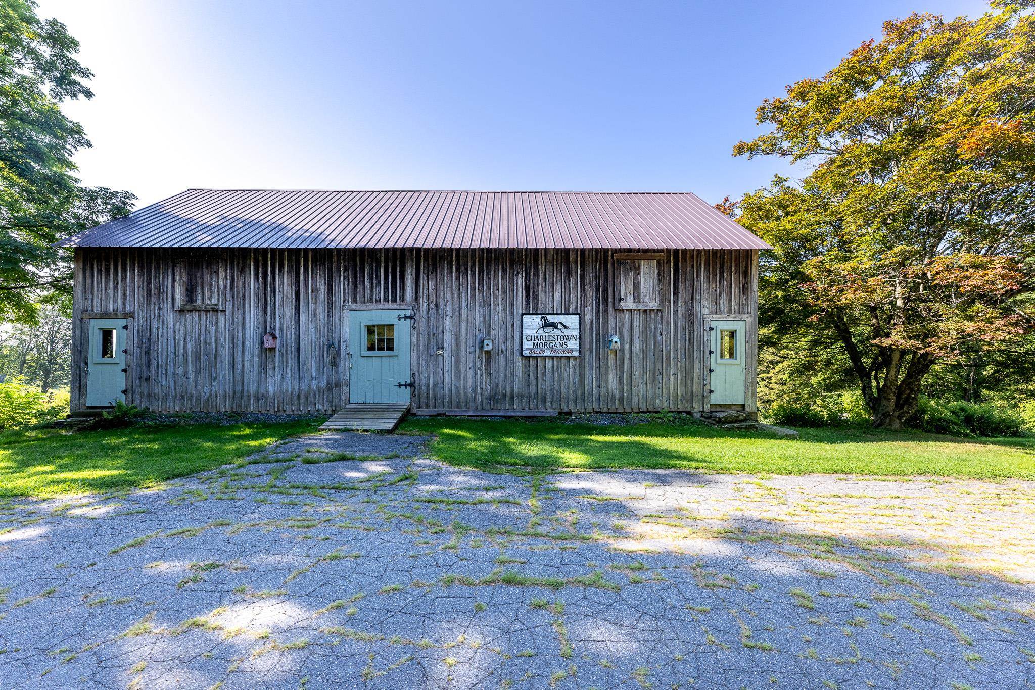 303 Woodbury Road