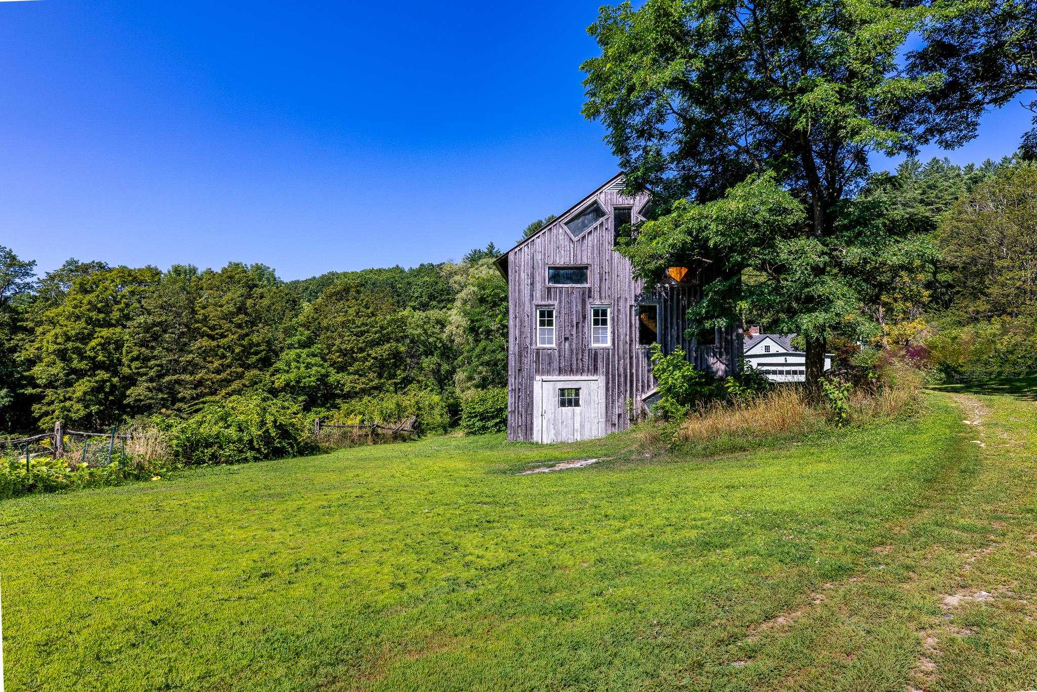 303 Woodbury Road