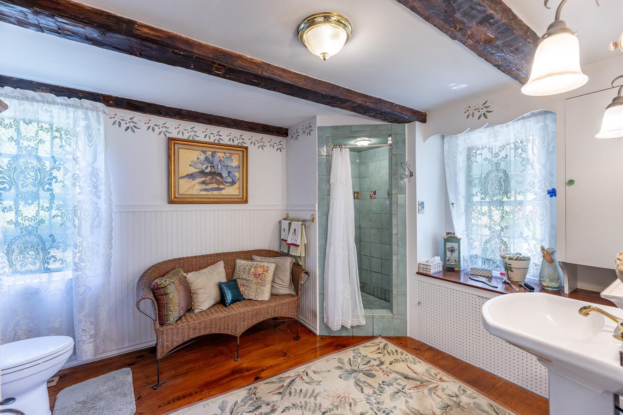 303 Woodbury Road