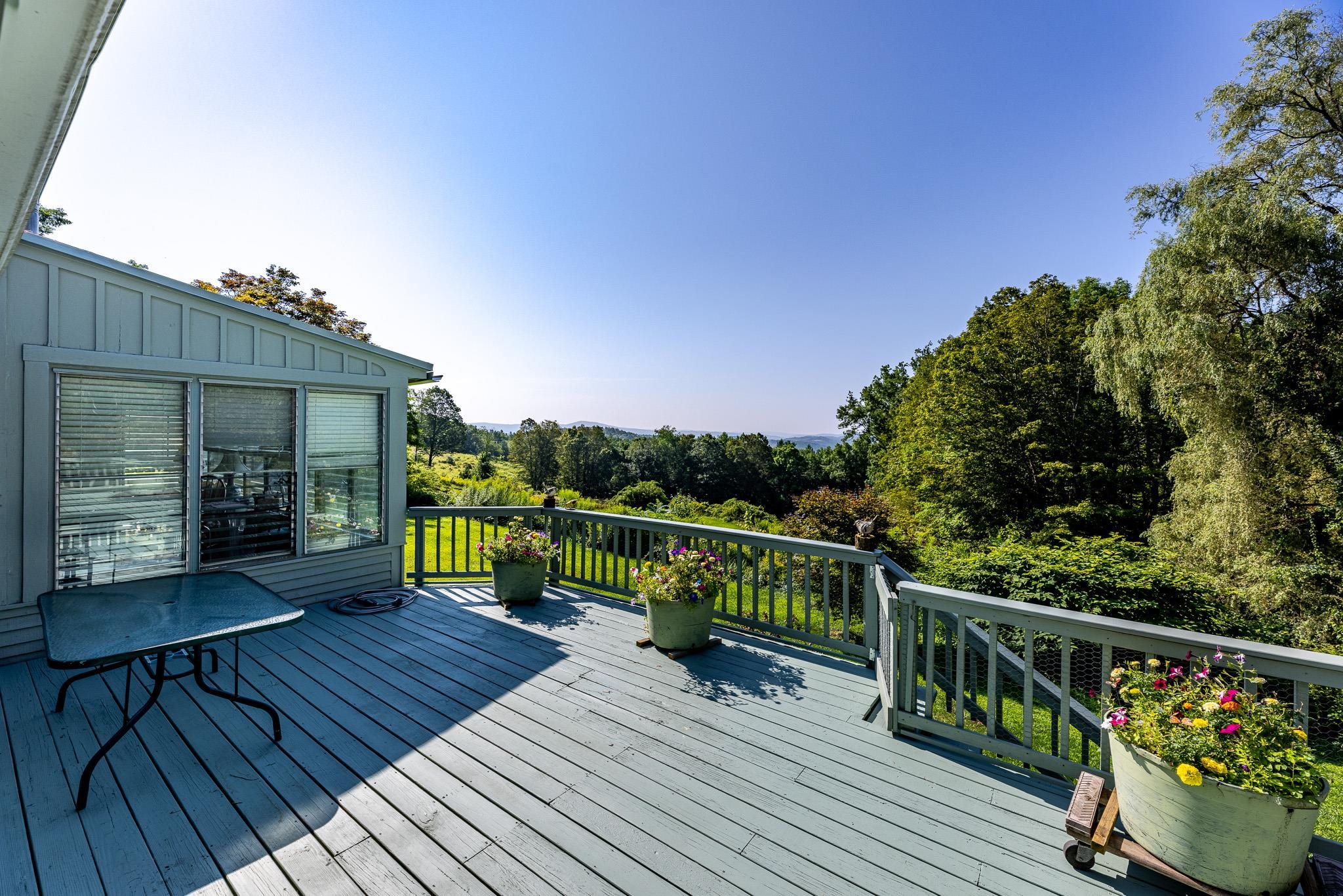 303 Woodbury Road
