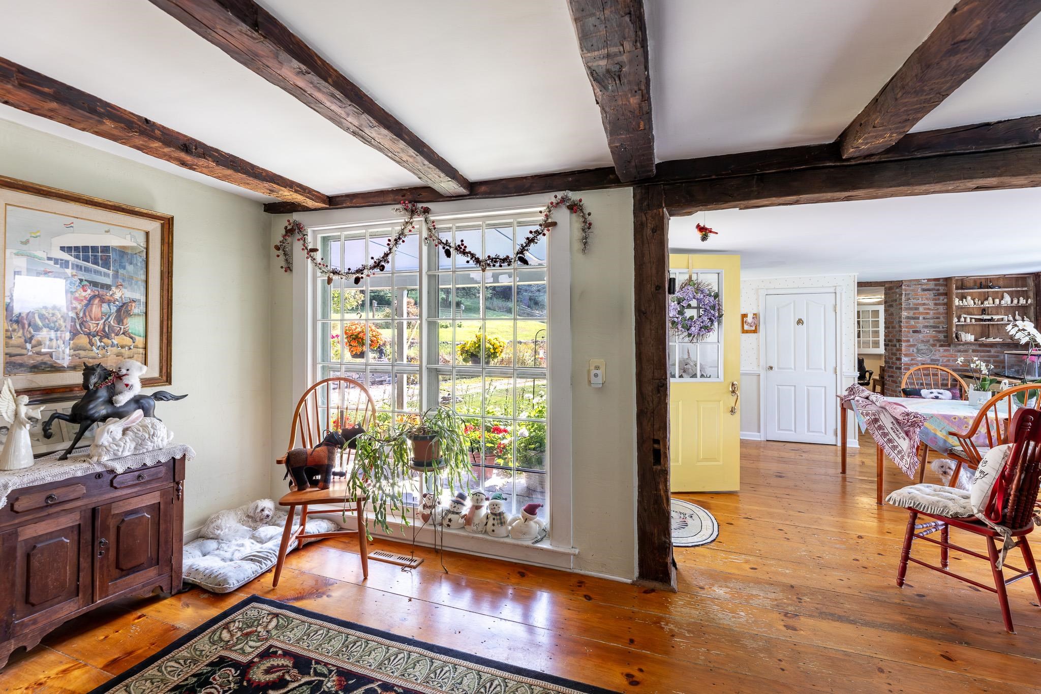 303 Woodbury Road