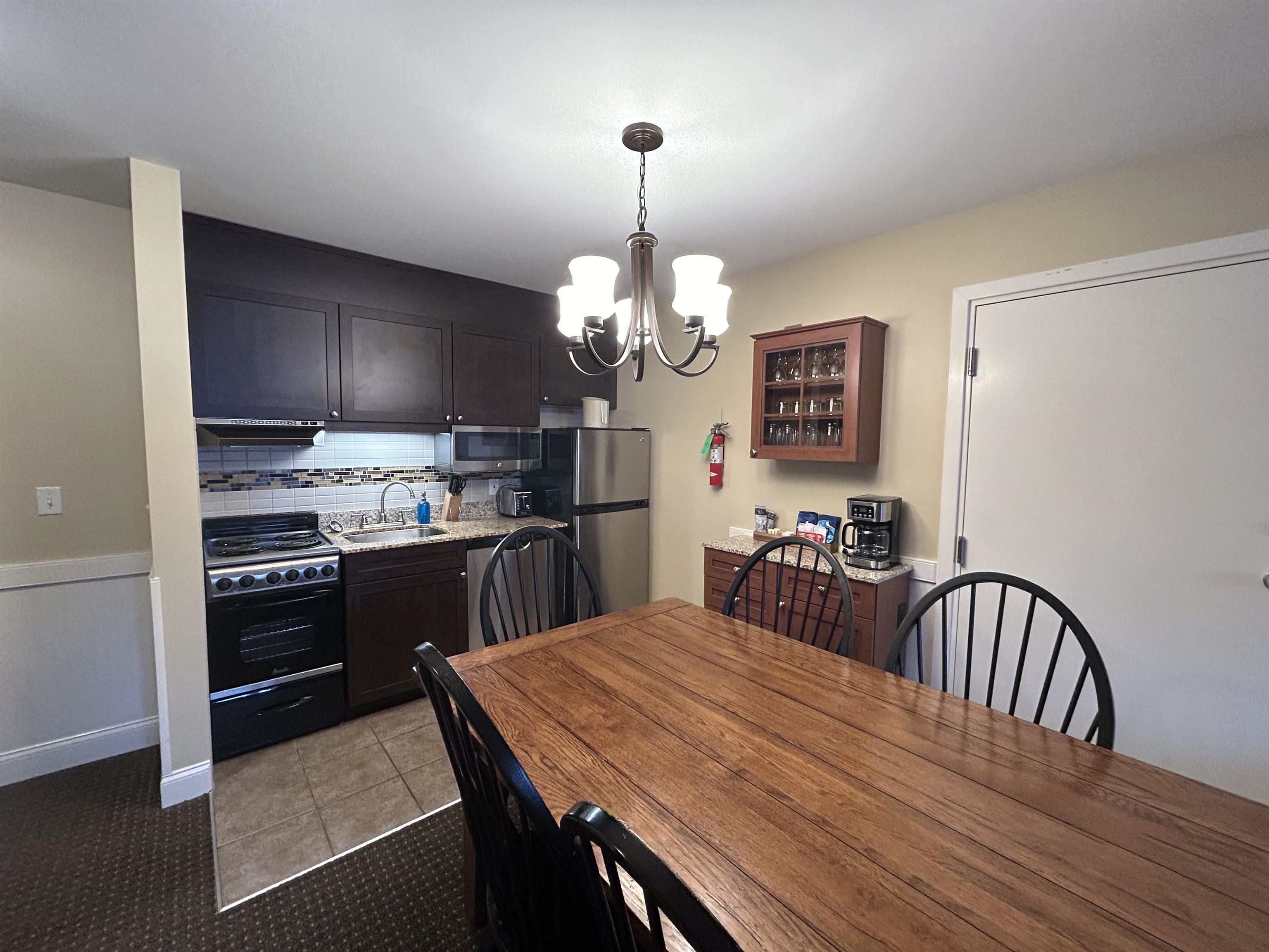 274/76Qtr. 4 Grand Summit Way