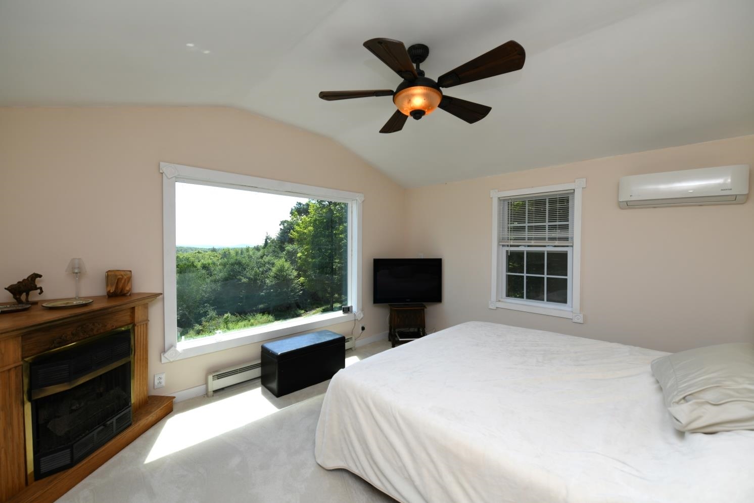 104 Johnny Cake Hill Lane