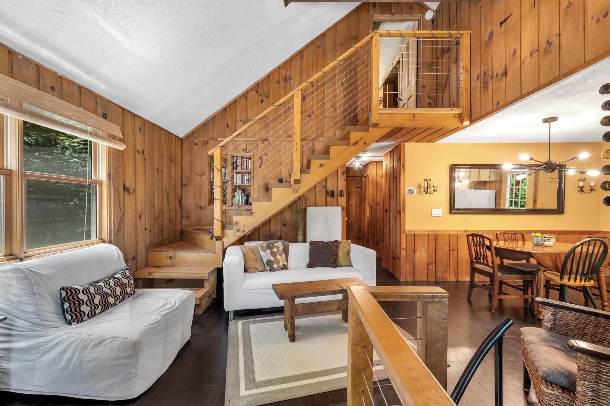 638 Hemlock Hill Road