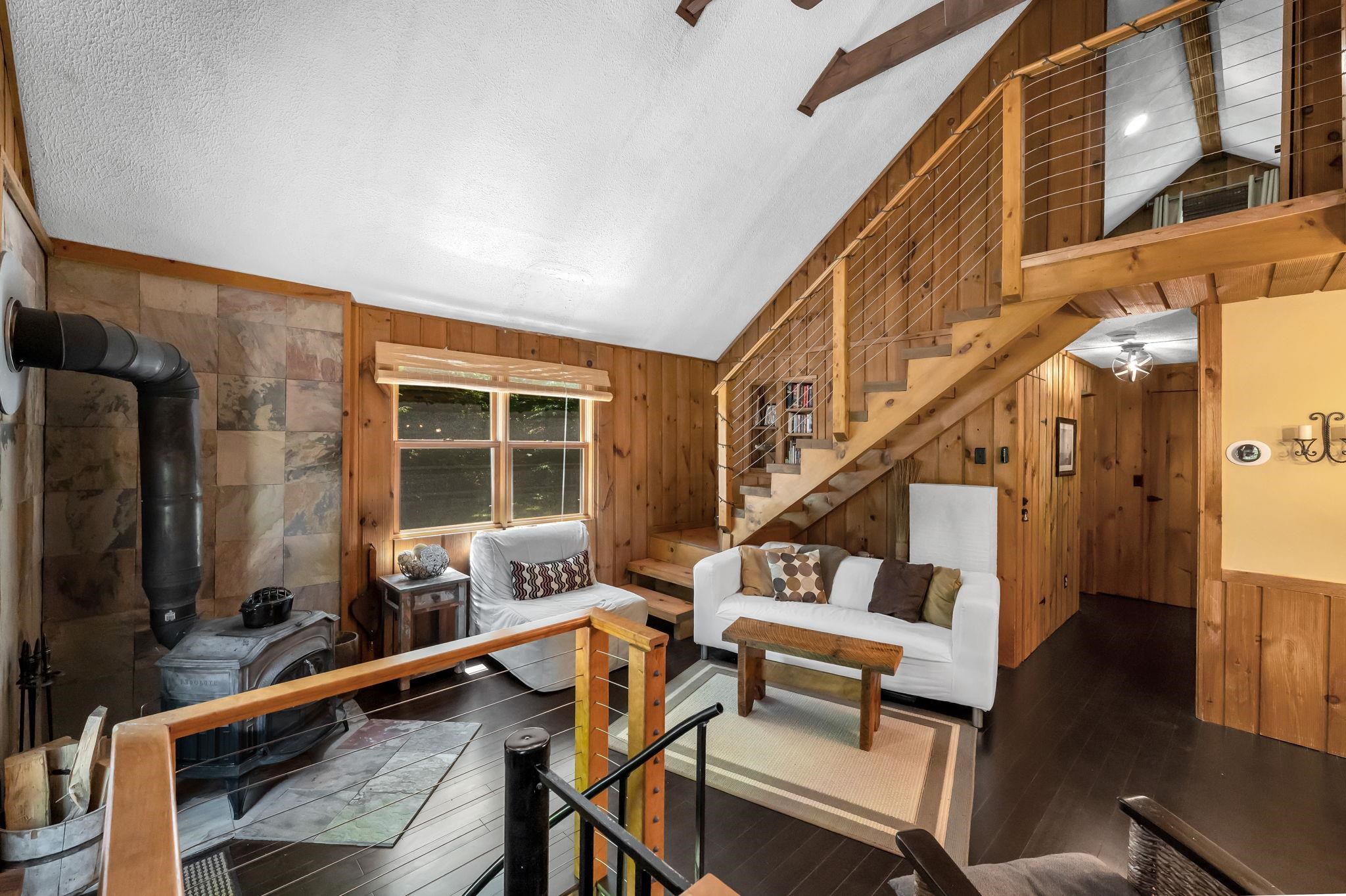 638 Hemlock Hill Road