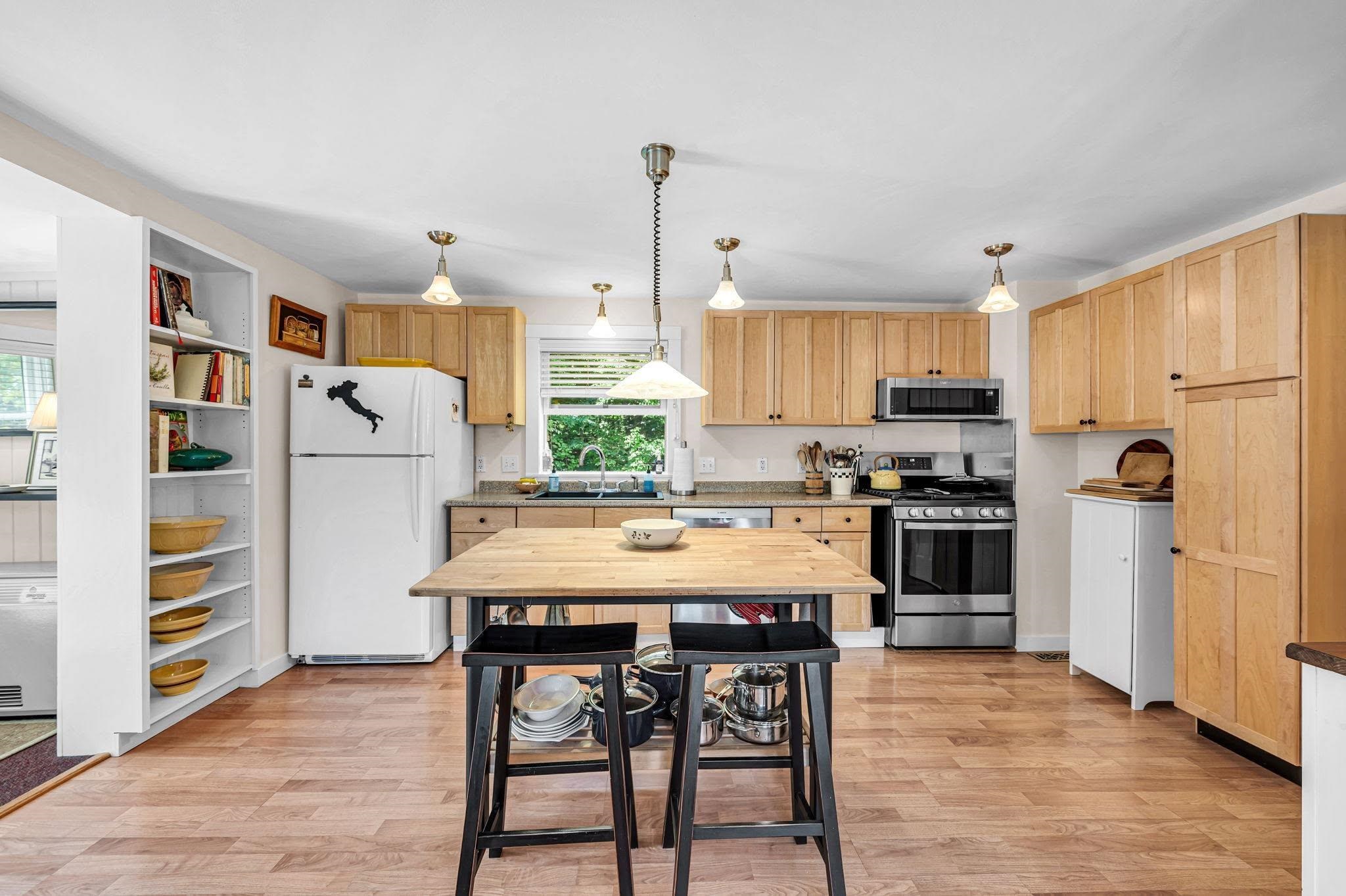 2843 Burrington Hill