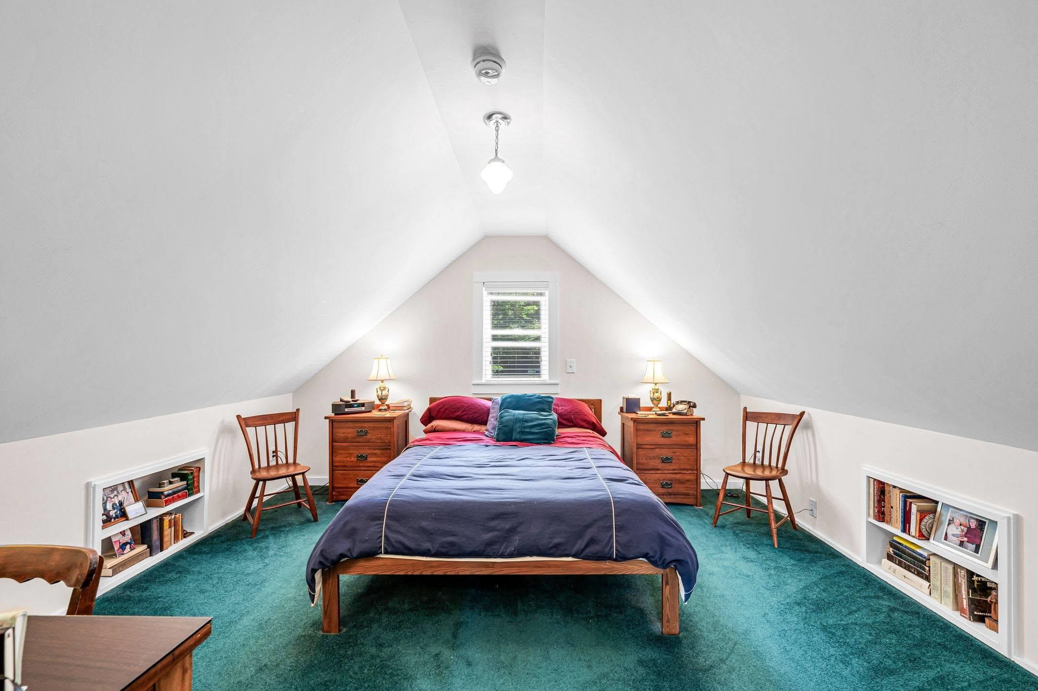 2843 Burrington Hill