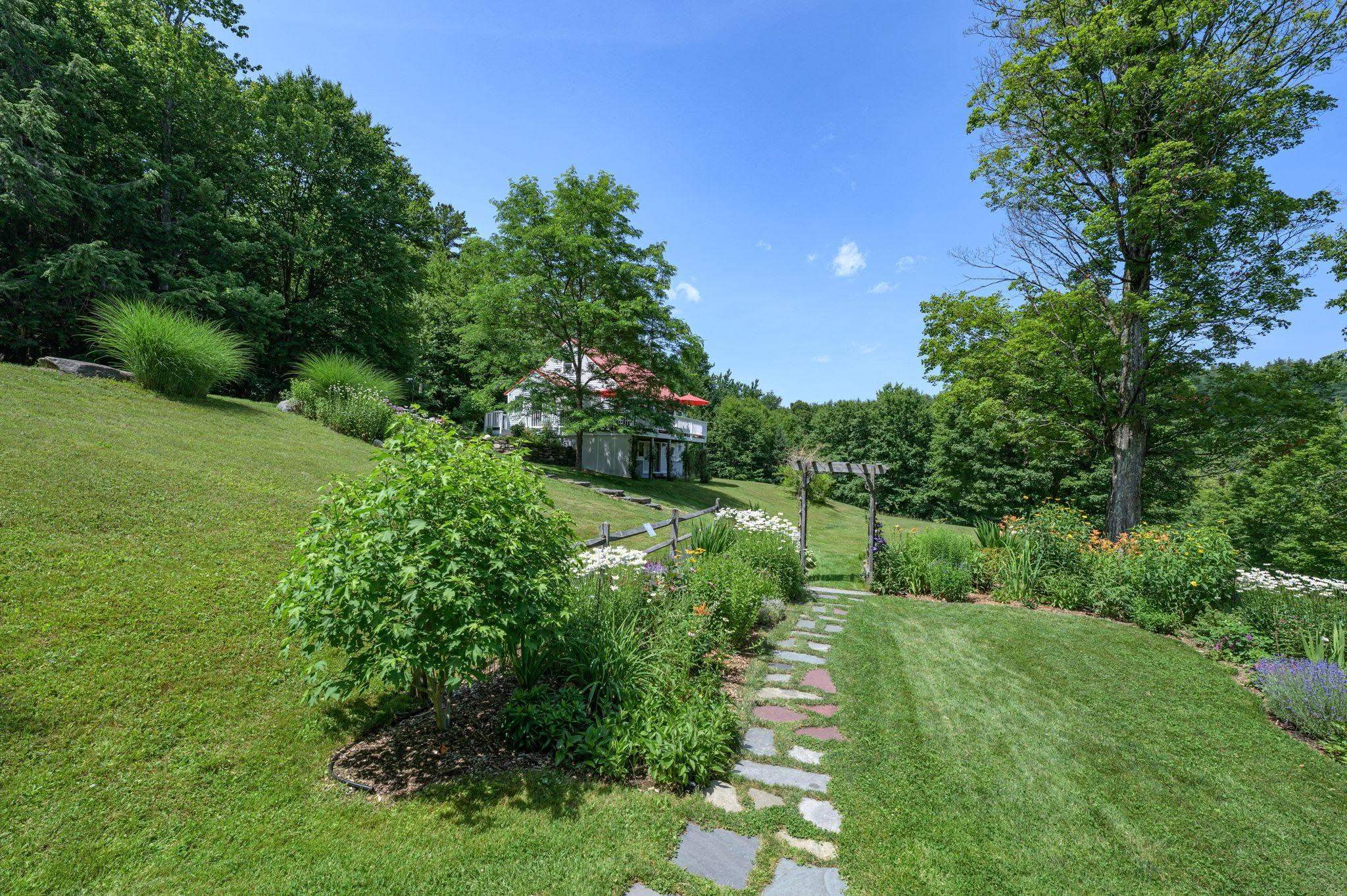 2843 Burrington Hill