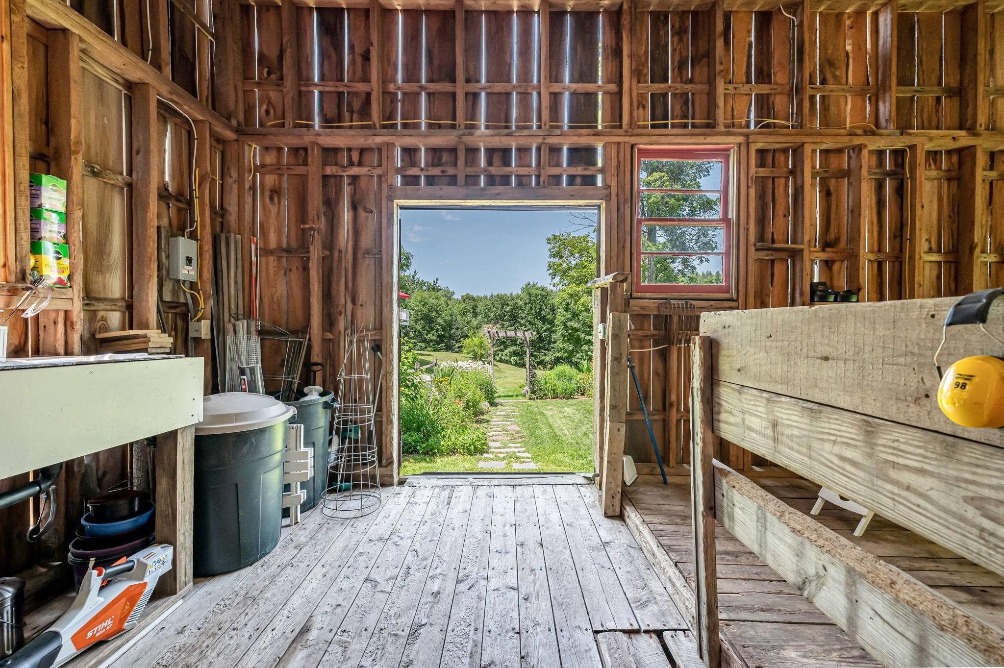 2843 Burrington Hill