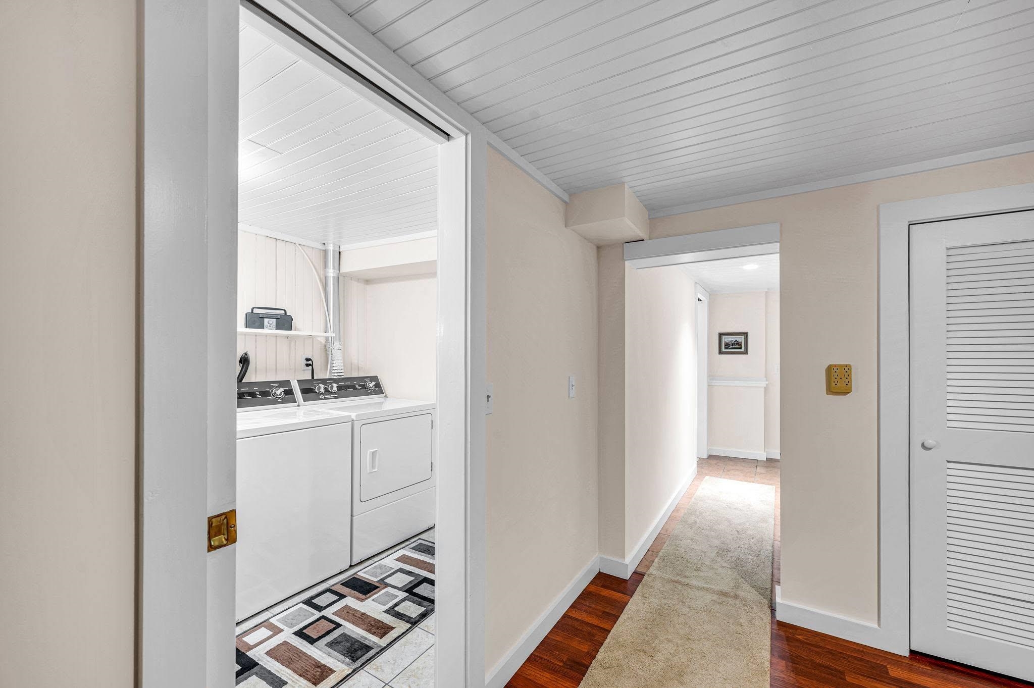 2843 Burrington Hill