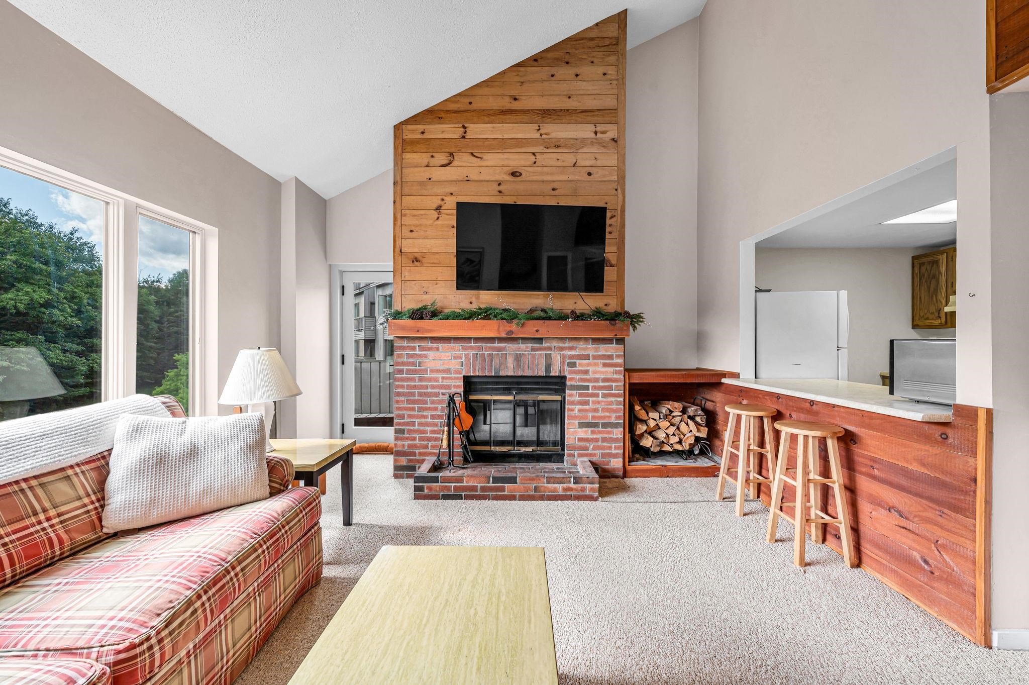 34J Snow Tree Lane Unit: Meadows J
