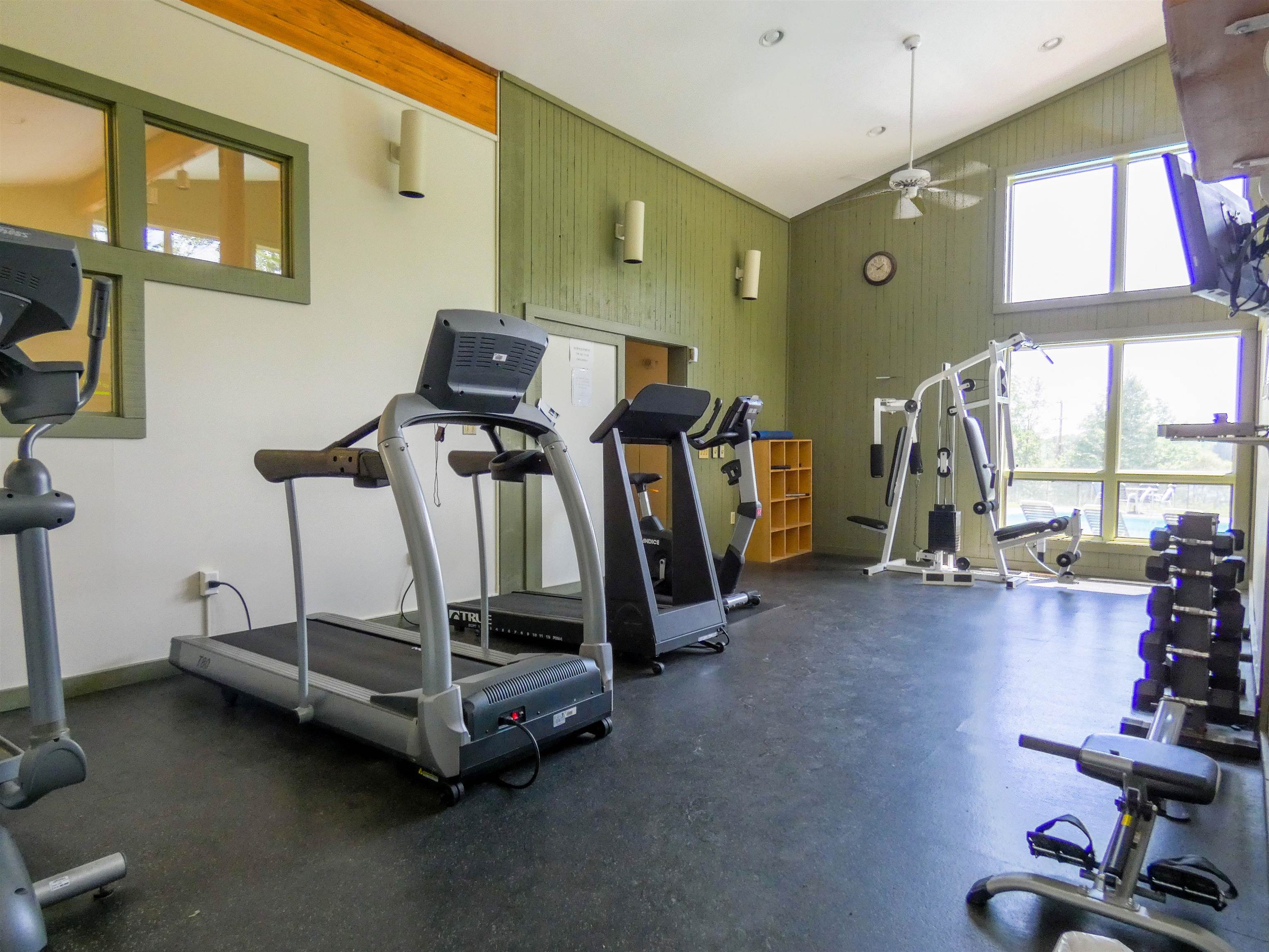 34J Snow Tree Lane Unit: Meadows J