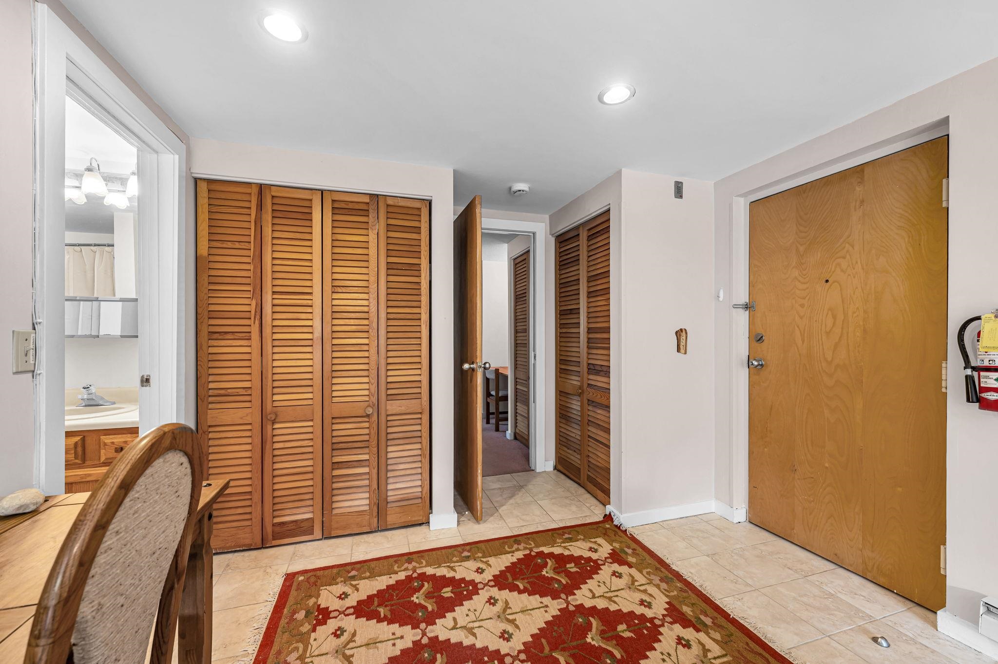 34J Snow Tree Lane Unit: Meadows J