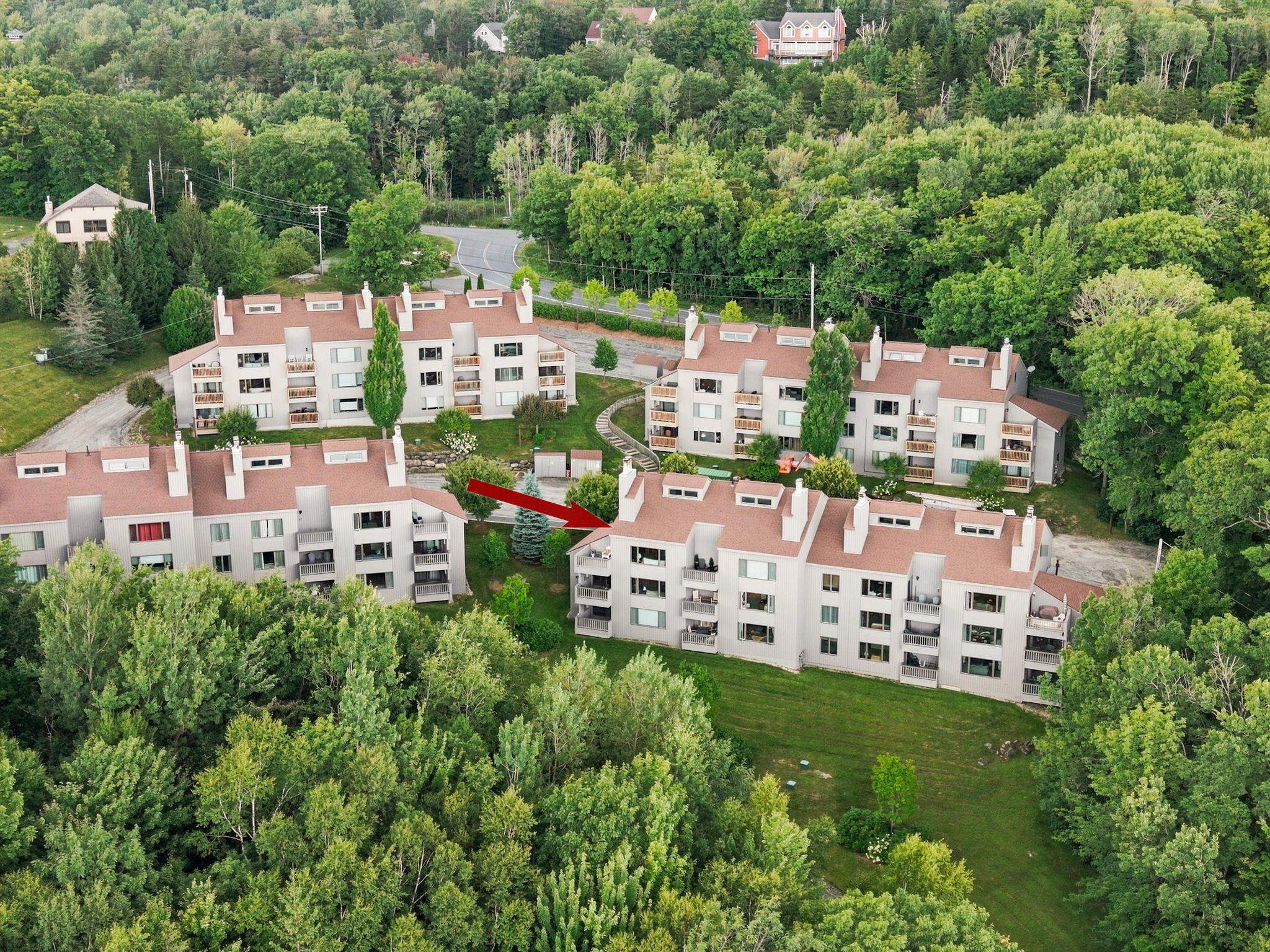 34J Snow Tree Lane Unit: Meadows J