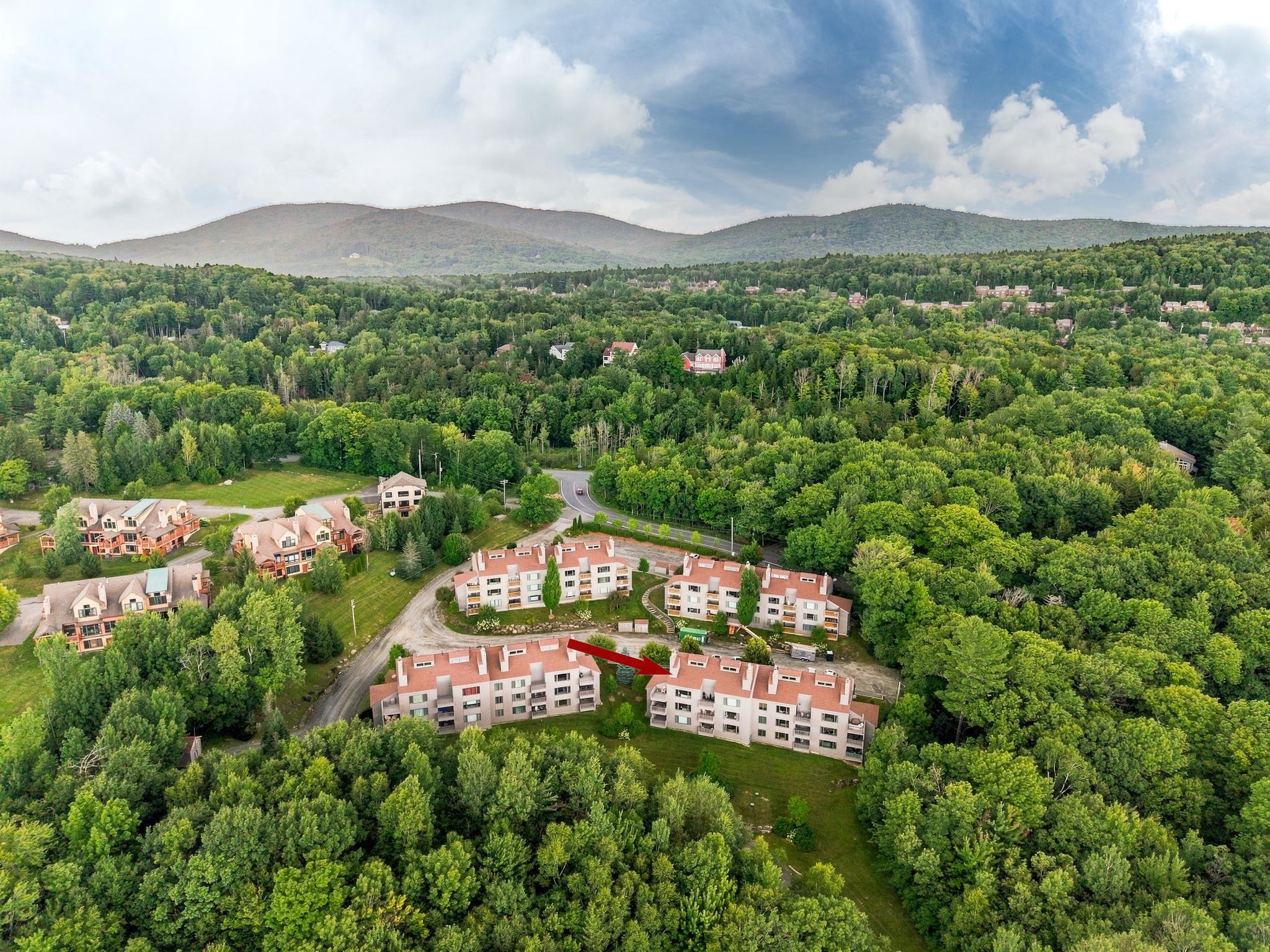 34J Snow Tree Lane Unit: Meadows J