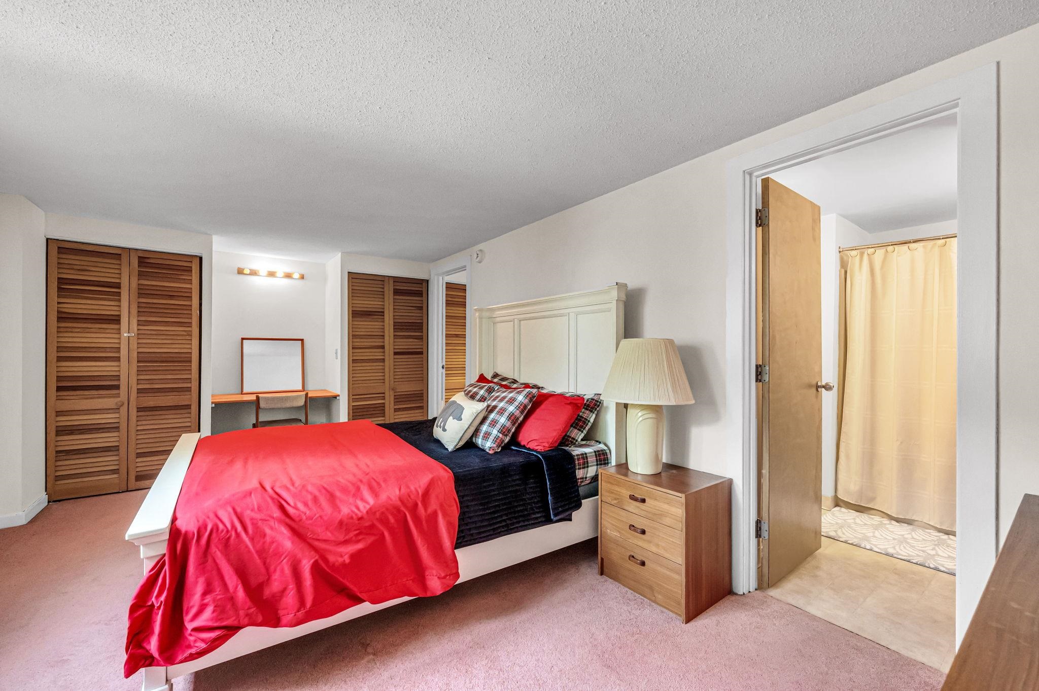 34J Snow Tree Lane Unit: Meadows J